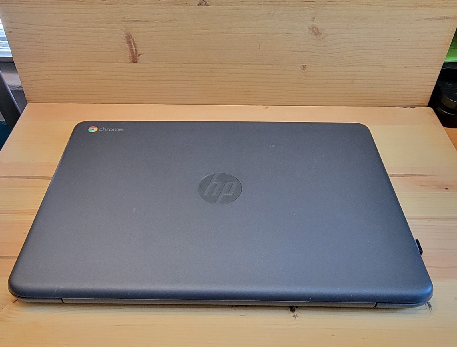 HP 14-ca023nr 14 inch 32GB, Intel Celeron 3350 Dual, 1.10GHz, 4GB Chromebook