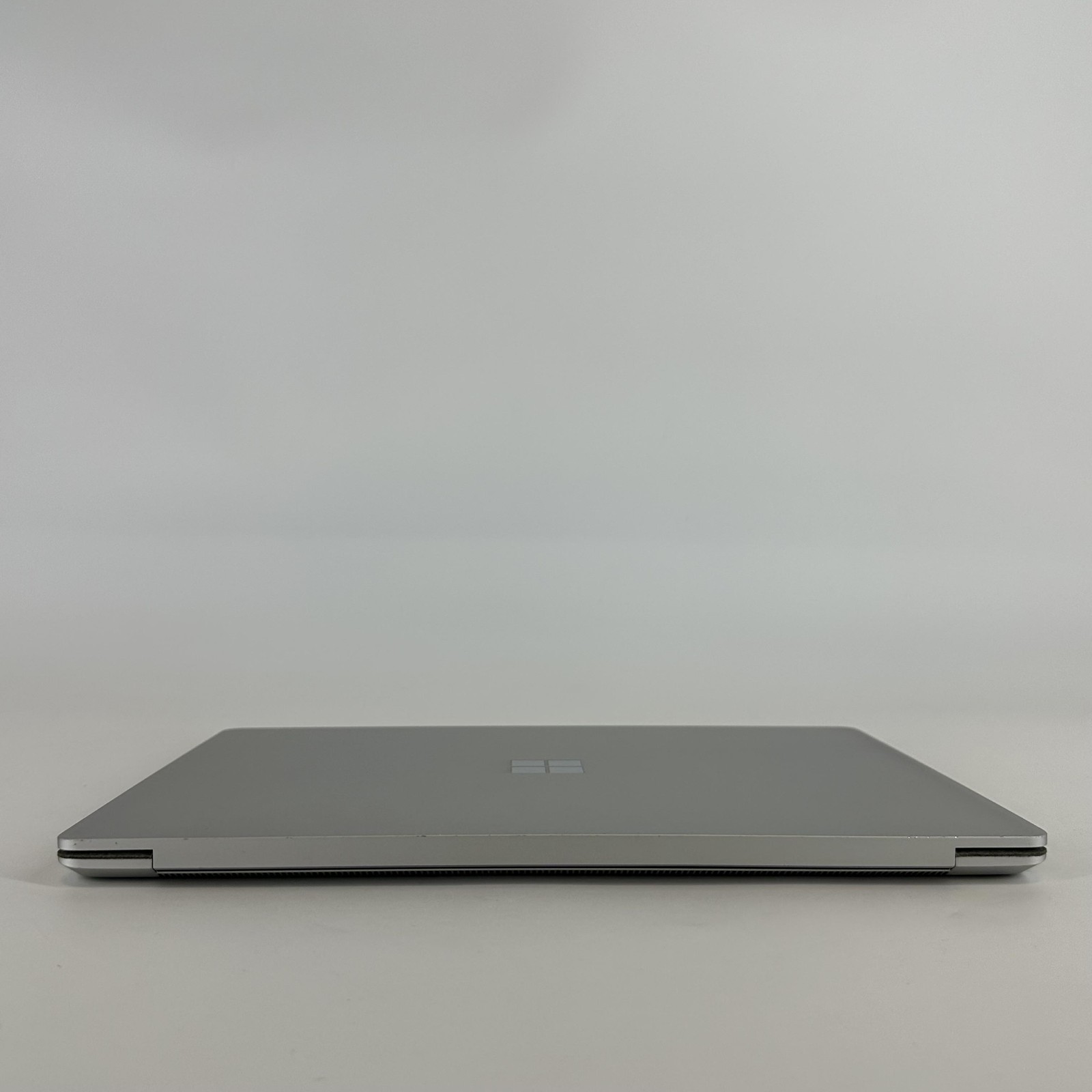 Microsoft Surface Laptop 2 13 2K TOUCH i5-8350U 1.7GHz 8GB 256GB Missing Keycaps