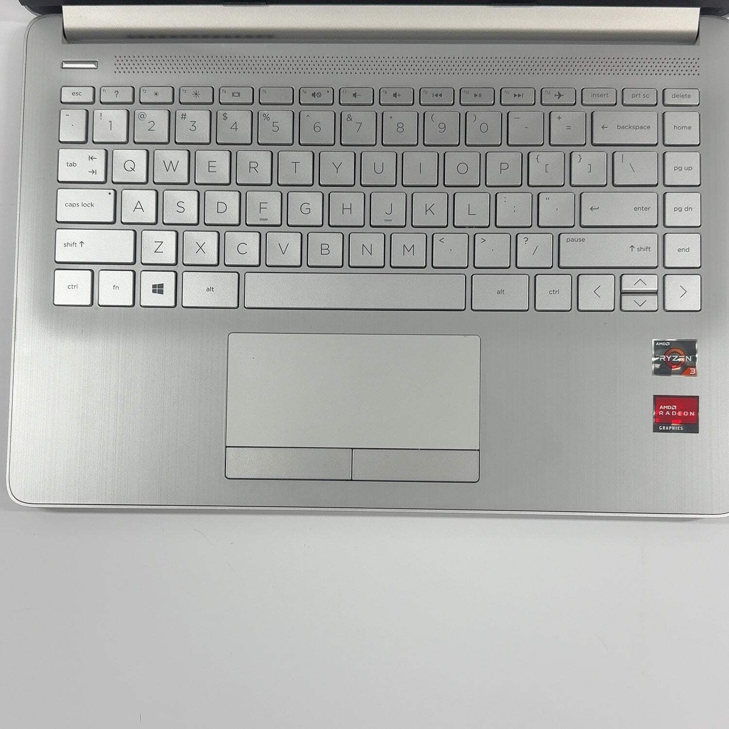 HP Laptop 14-DK1025WM 14″ Ryzen 3 3250U 2.6GHz 4GB RAM 1TB HDD
