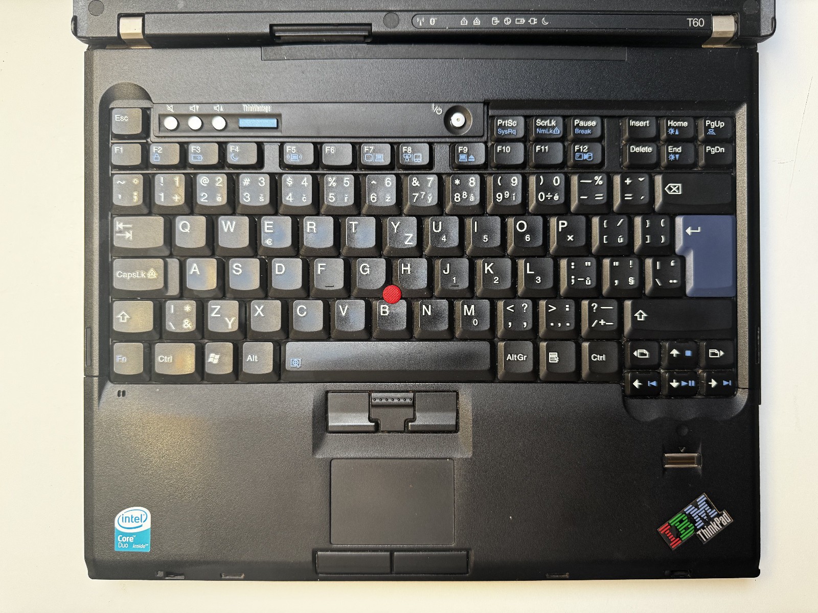 14.1″ Lenovo/IBM ThinkPad T60 – Core 2 Duo T7200 2.0 Ghz, 4 GB RAM, 120 GB SSD