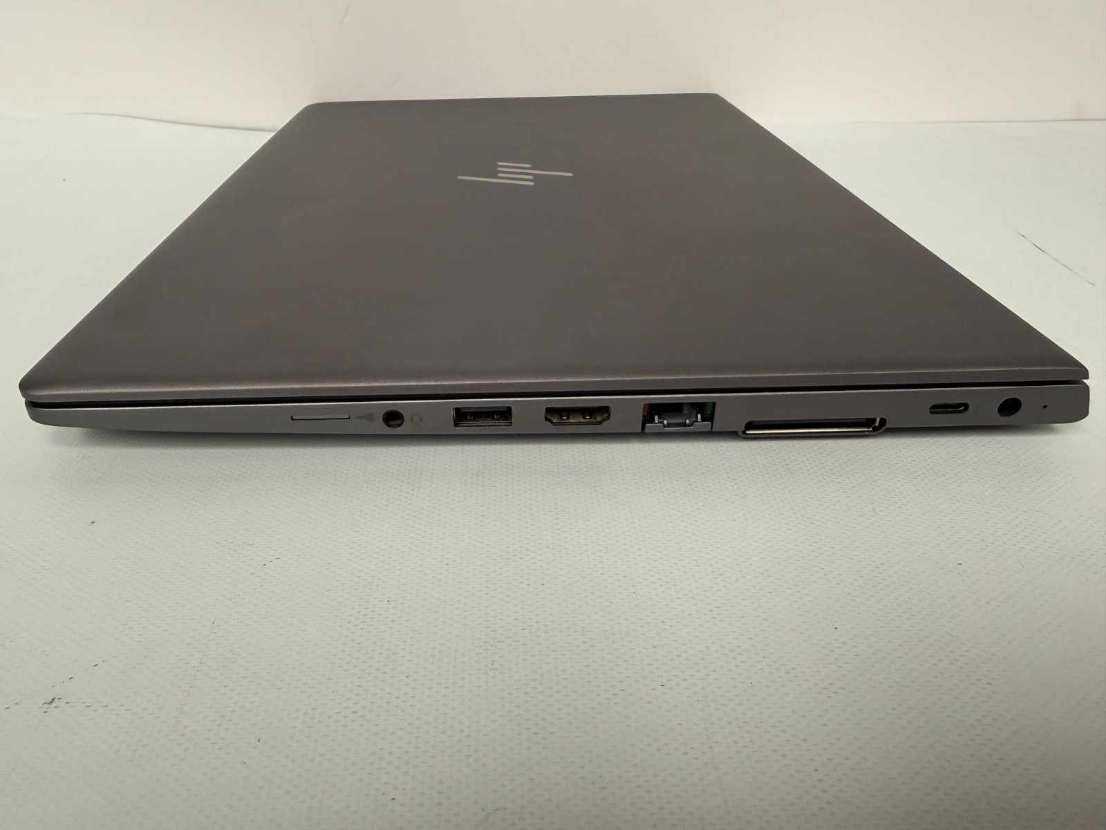 HP ZBOOK 14U G5 LAPTOP I5-8250U 1.60GHZ CPU 8GB RAM 512GB HD *NO AC BAD BATTERY