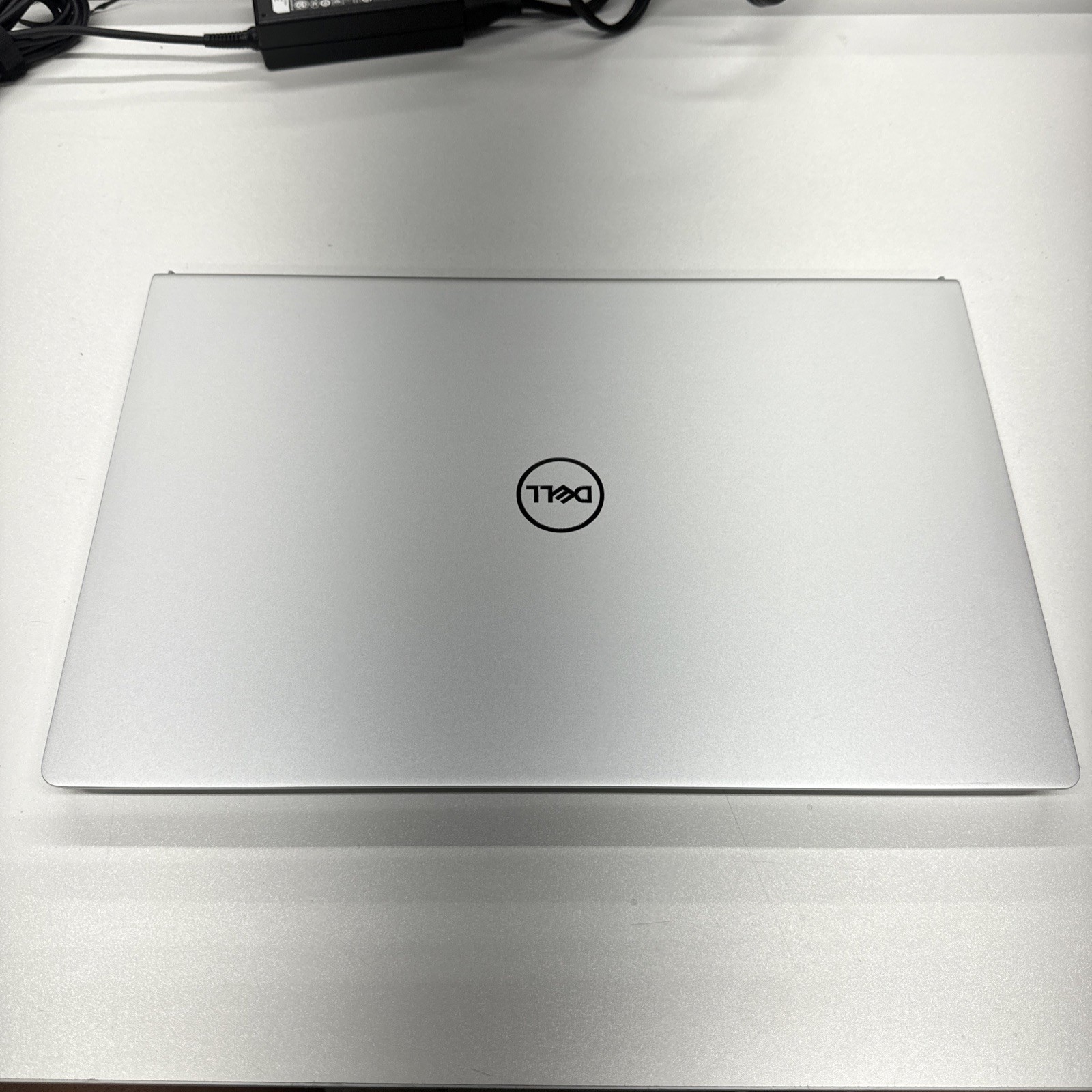 Dell 15. DC15250 P112F011. Used!