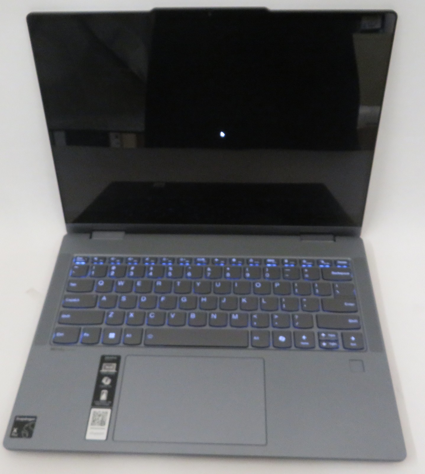 Lenovo Ideapad OLED 2in1 14Q8x9 Snapdragon X Plus X1P4200 – 16GB 1TB SSD Win 11