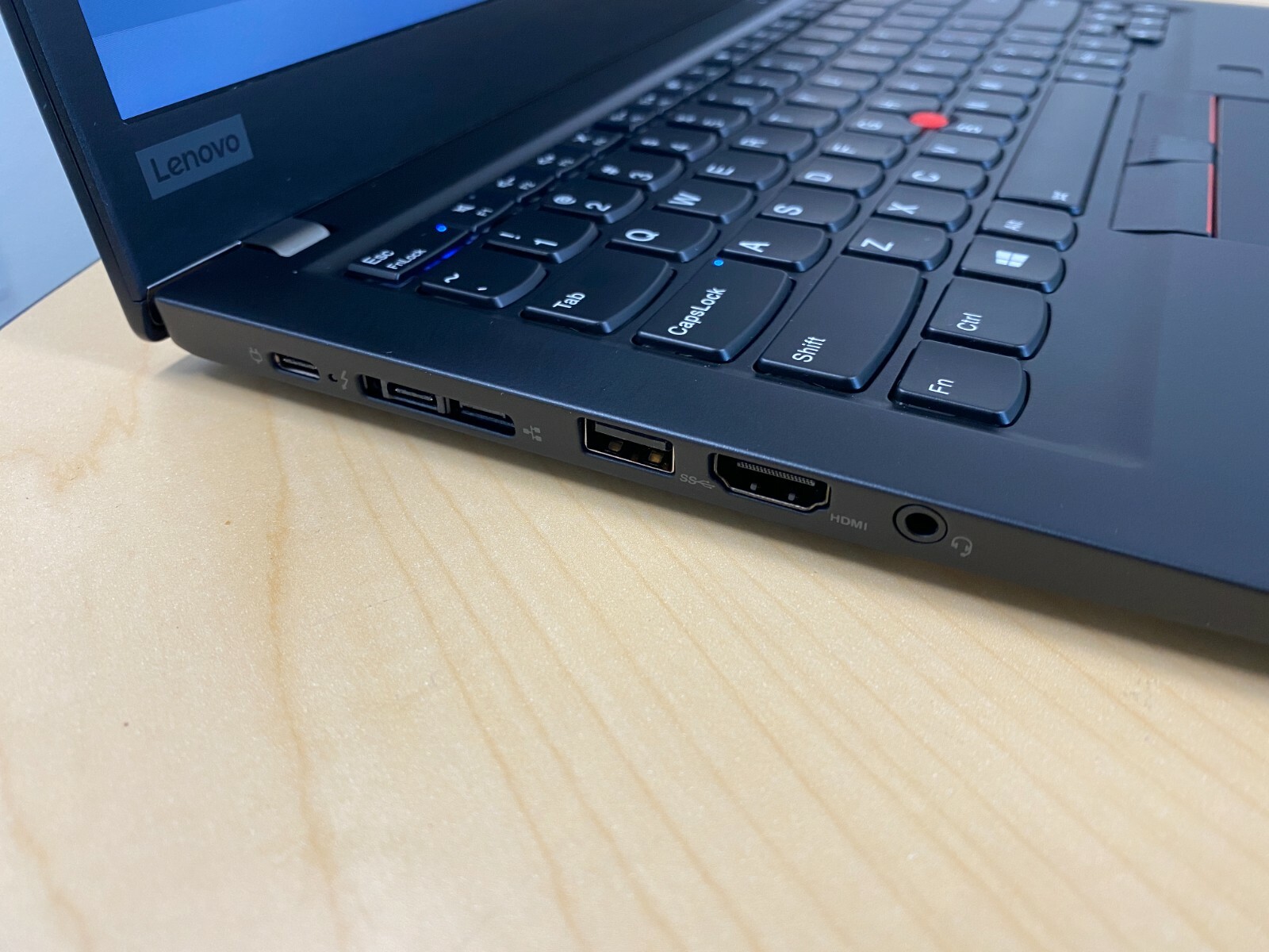 Lenovo ThinkPad T490s 14″ TOUCH FHD i7-8565U 16GB 256gb NVME Win 11 pro laptop