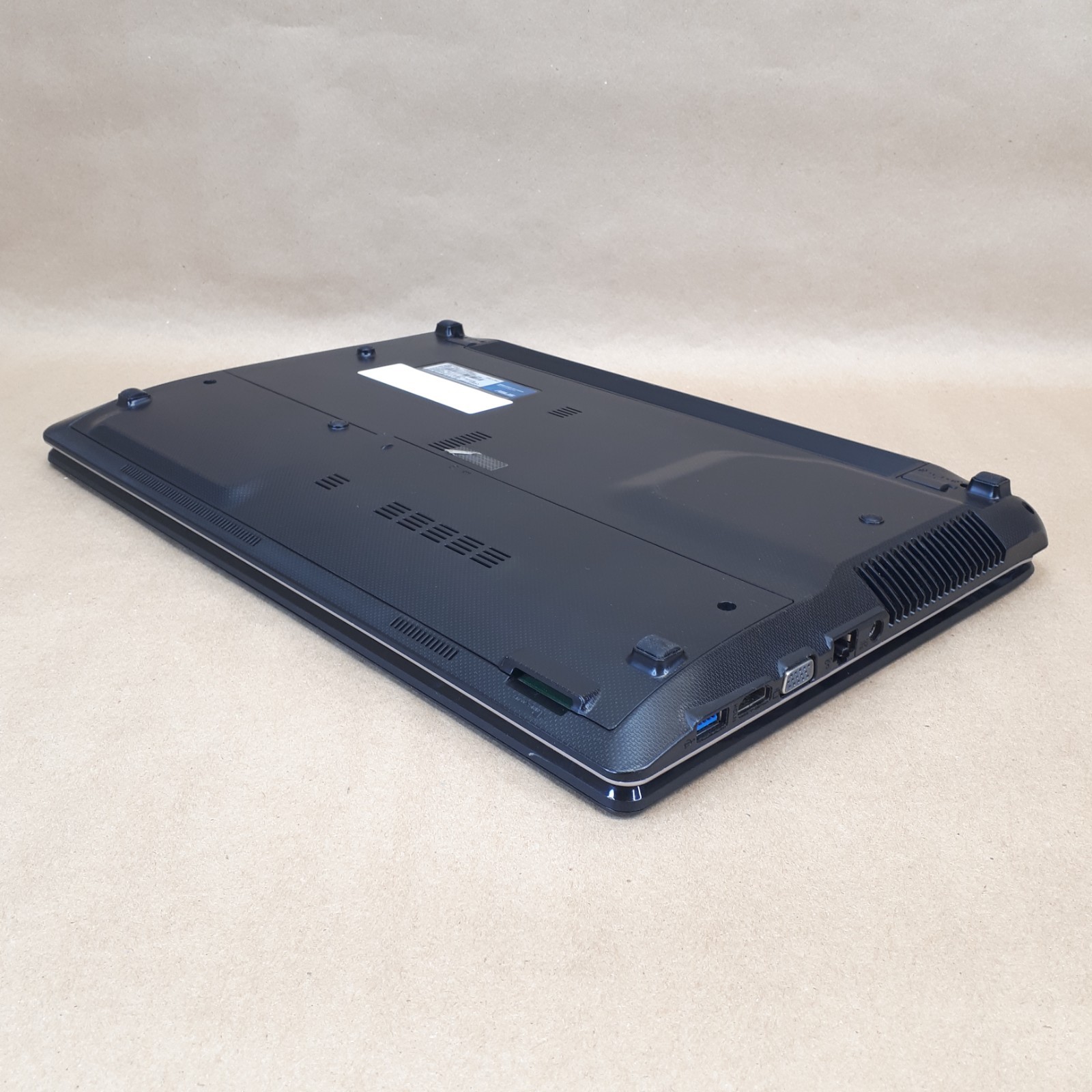 Asus X53E 15.6″ Laptop i7-2670QM 6GB RAM 750GB HDD DVD Linux Mint Cinnamon H4081