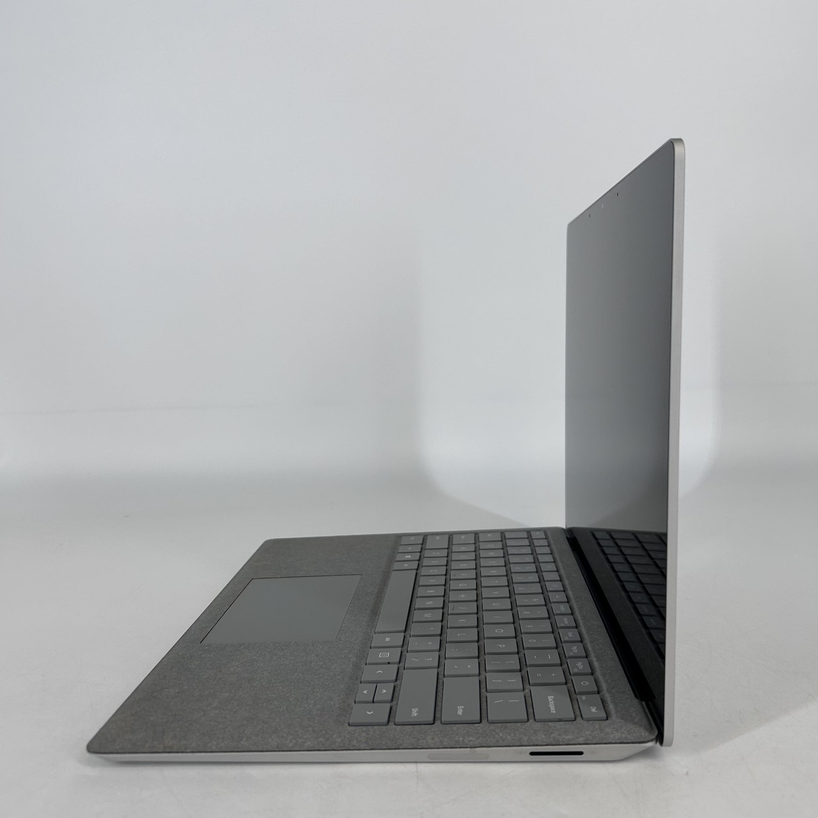 Microsoft Surface Laptop 2 13.5 2K TOUCH i5-8250U 1.60GHz 8GB 128GB Bad Battery