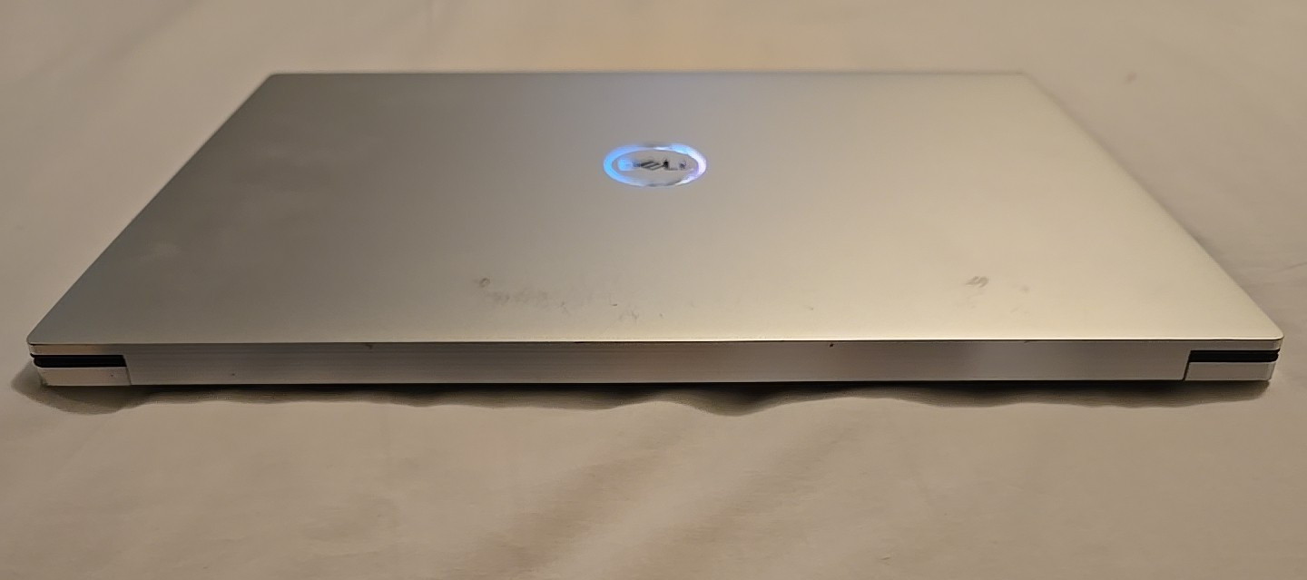 Dell XPS 15 9500 i7-10750H 2.6ghz 1tb Ssd 16gb Ram 1650 Ti 15.6″ Touch Sreen