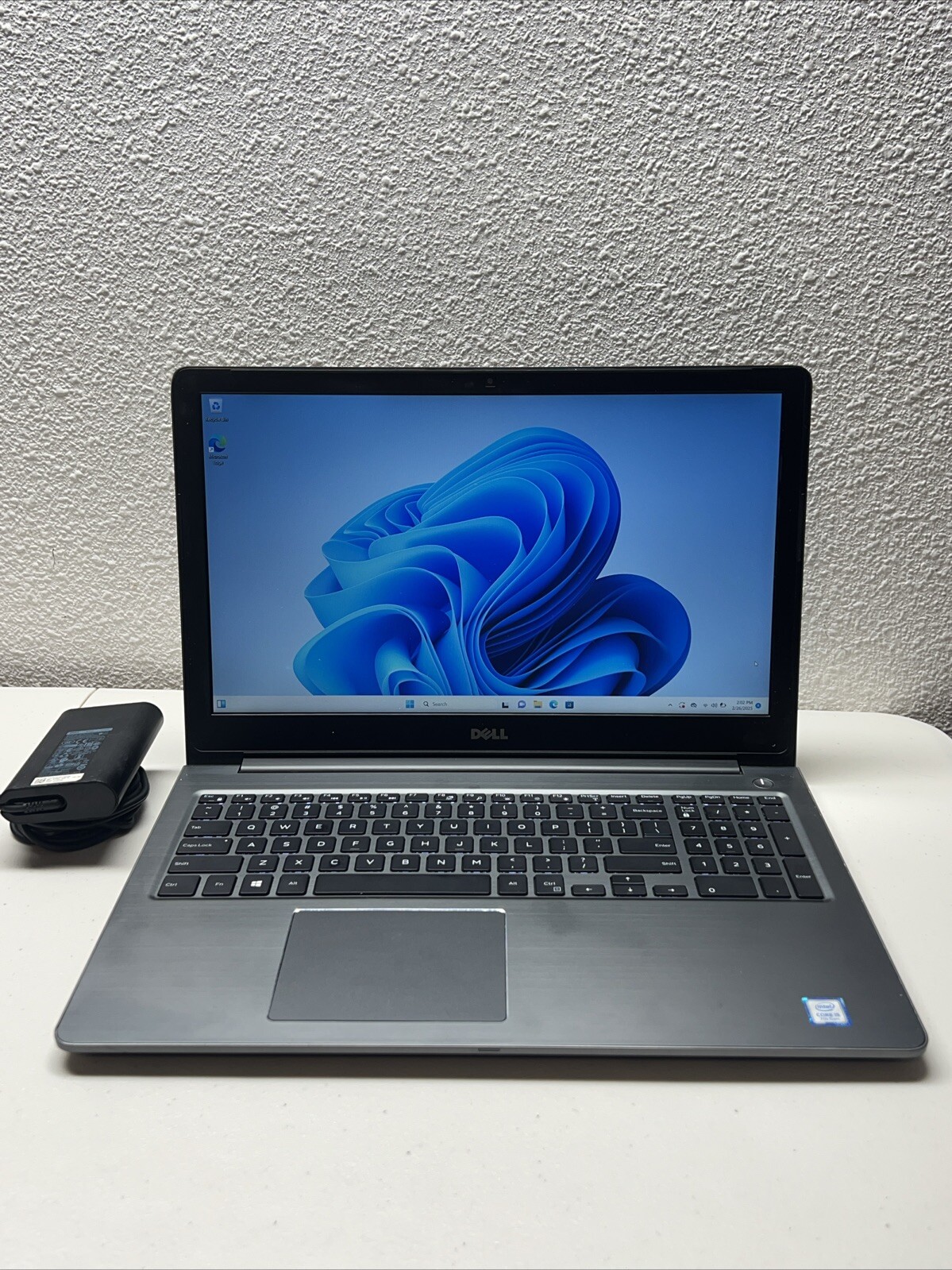 Dell Vostro 5568 15.6″ Laptop/Intel i5-7200U/16GB RAM/256GB SSD/Win 11 Pro