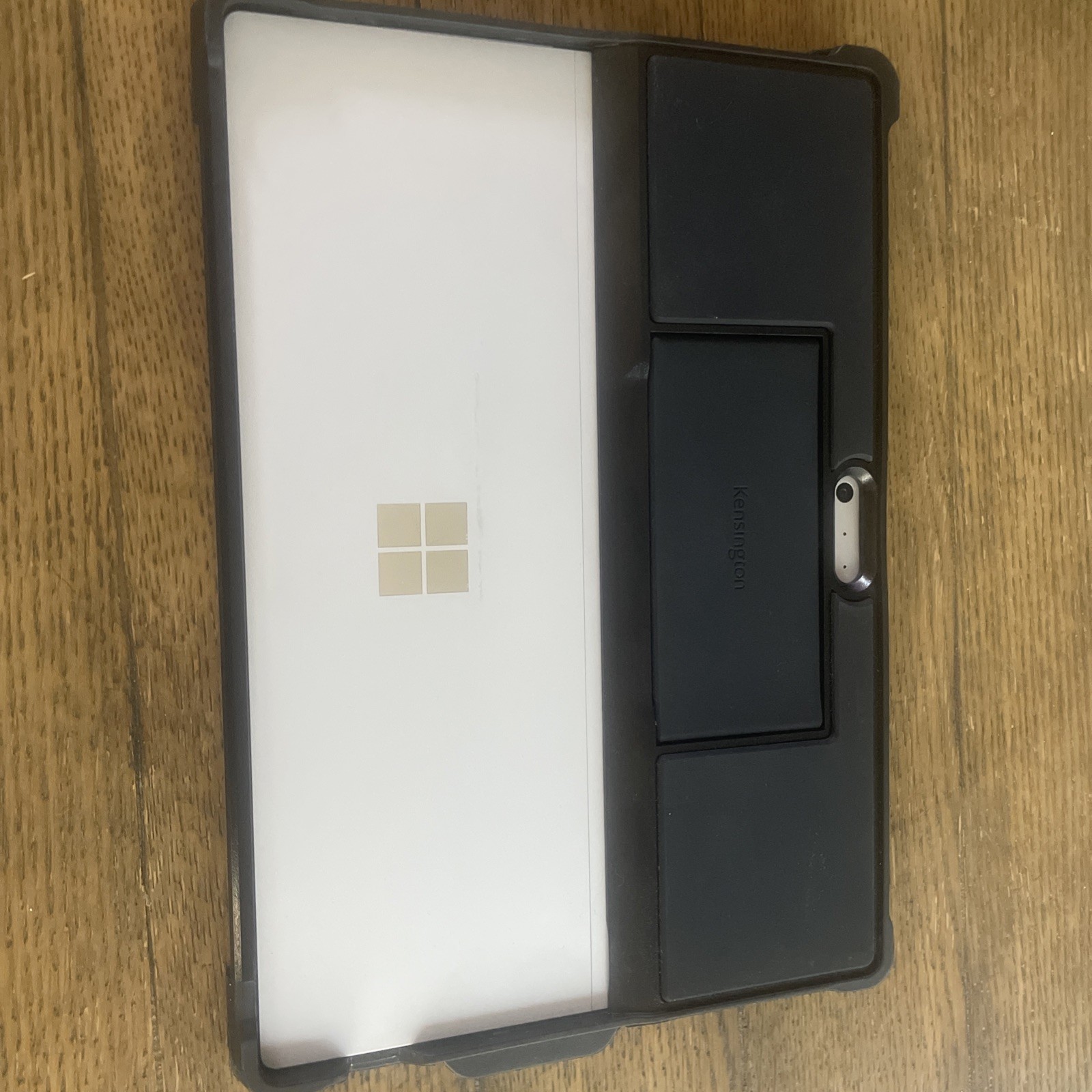 Microsoft Surface Pro 5 1807 12.3″ i5 2.6GHz 8GB RAM 256GB SSD