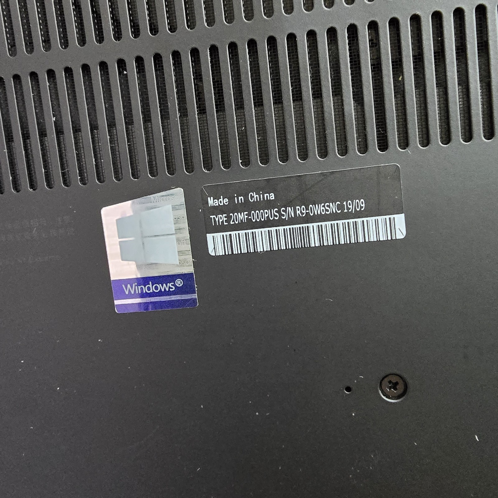 Lenovo ThinkPad X1 Extreme Gen 1 15.6″ i7-8750H 32GB RAM 1TB SSD GTX 1050 Ti
