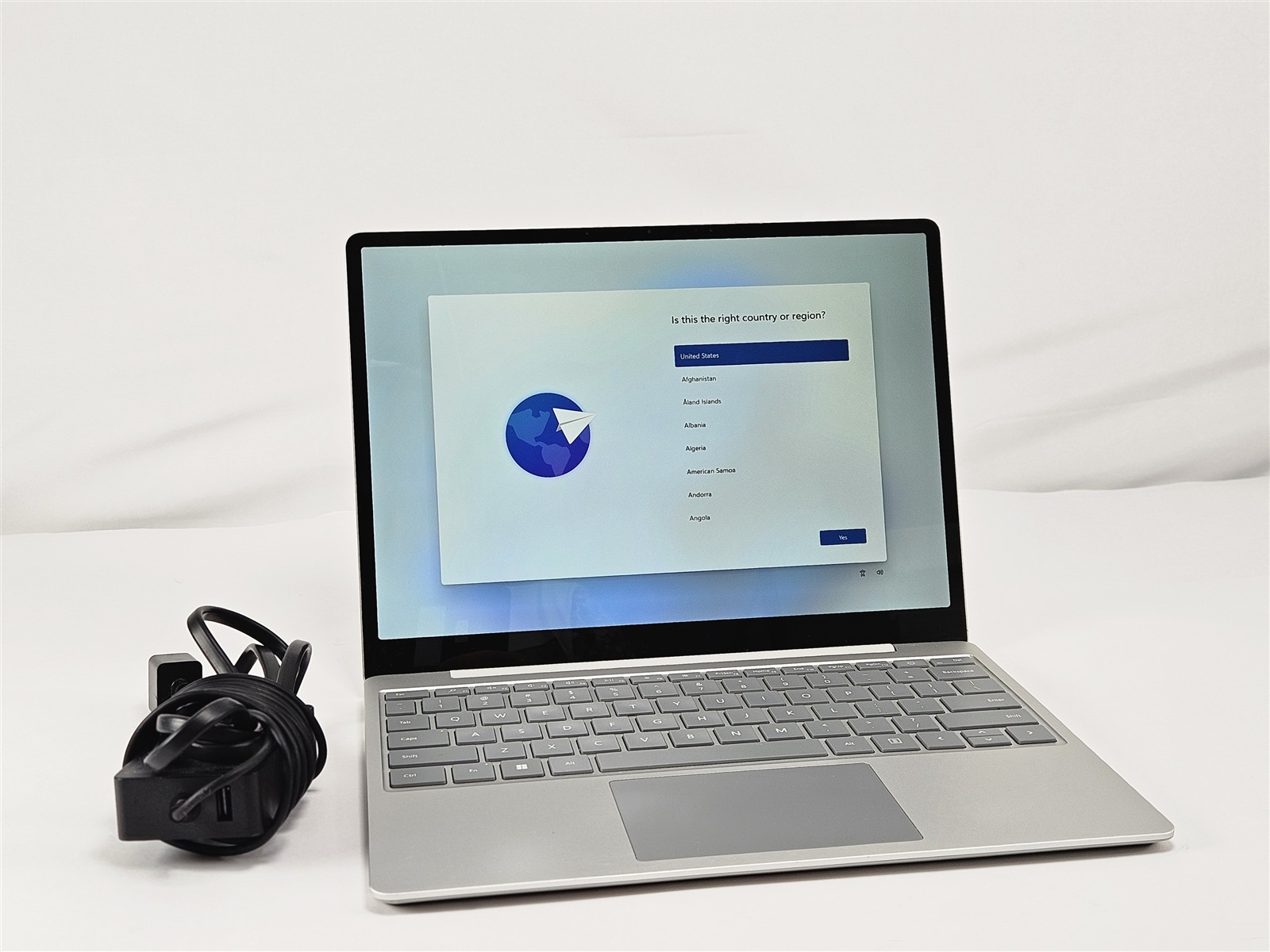 Surface Laptop Go 2 16GB RAM 256GB SSD i5-1135G7 Microsoft WiFi 6 BT 5.1