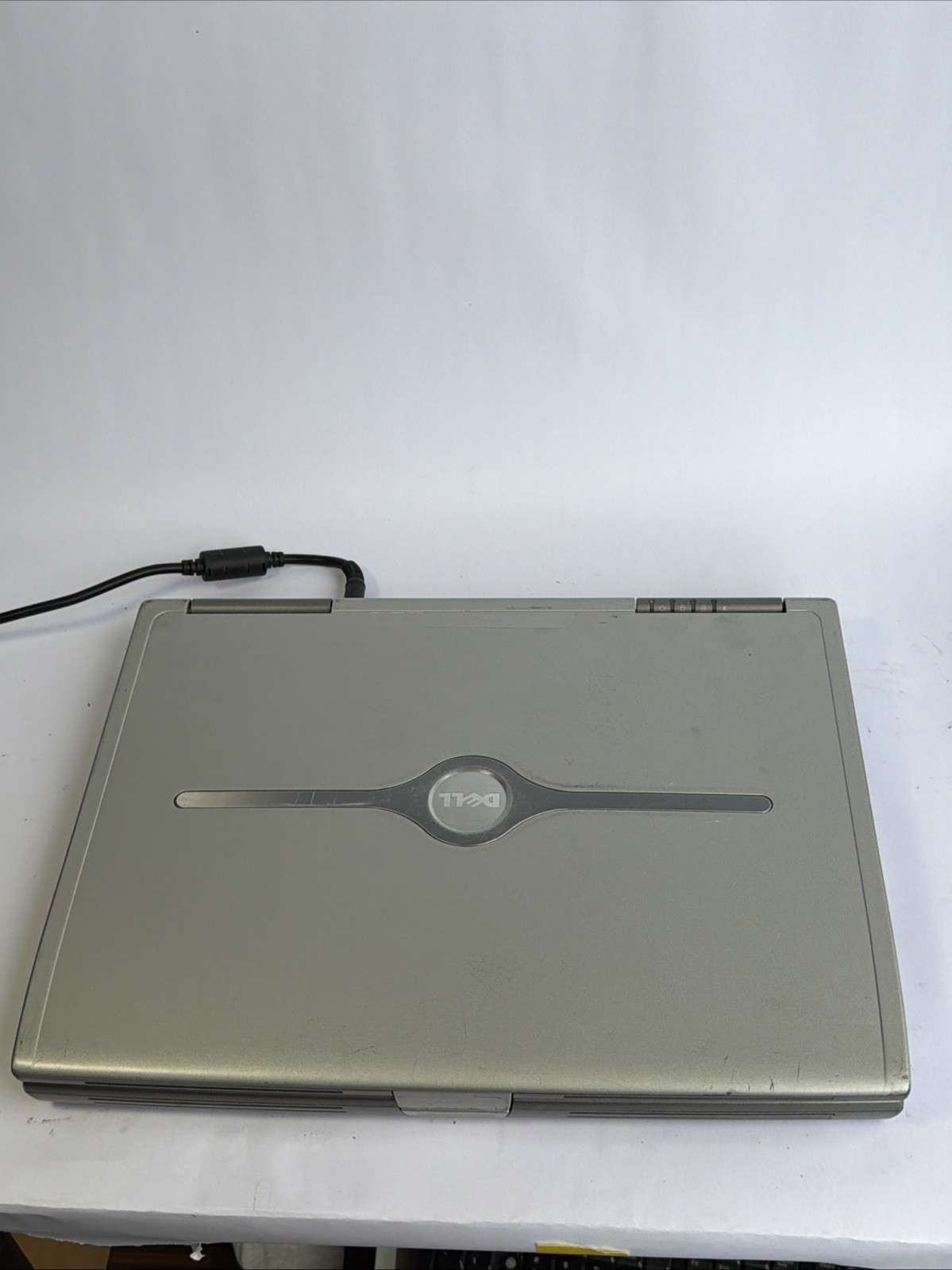Dell Inspiron 8600 15″ Windows XP Laptop Radeon 9600 1680×1050 9 Pin Serial NICE
