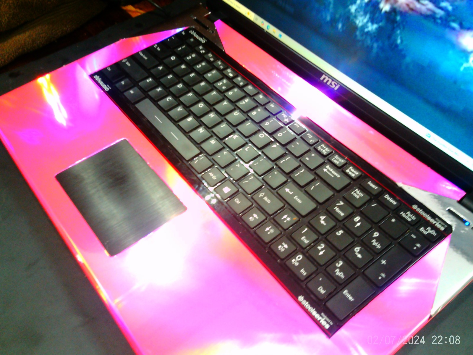 Msi GE70 2pe SKY SHAKER ,i7 2.50-3.50GHZ,250ssd,16gb,17.3 hd