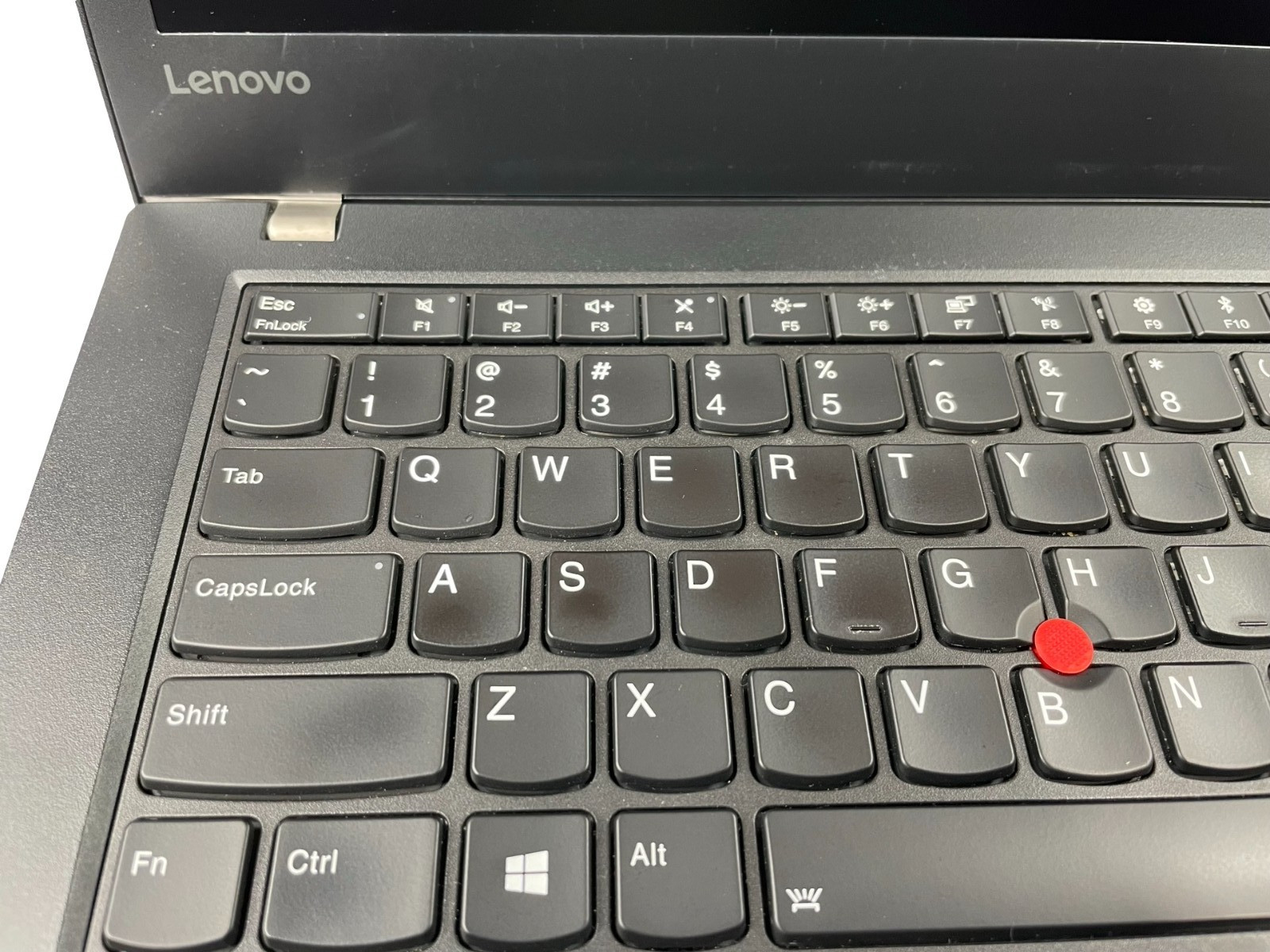 Lenovo ThinkPad T470 14″ i5-7300U 2.60GHz 8GB RAM 256GB NVMe Win. 10
