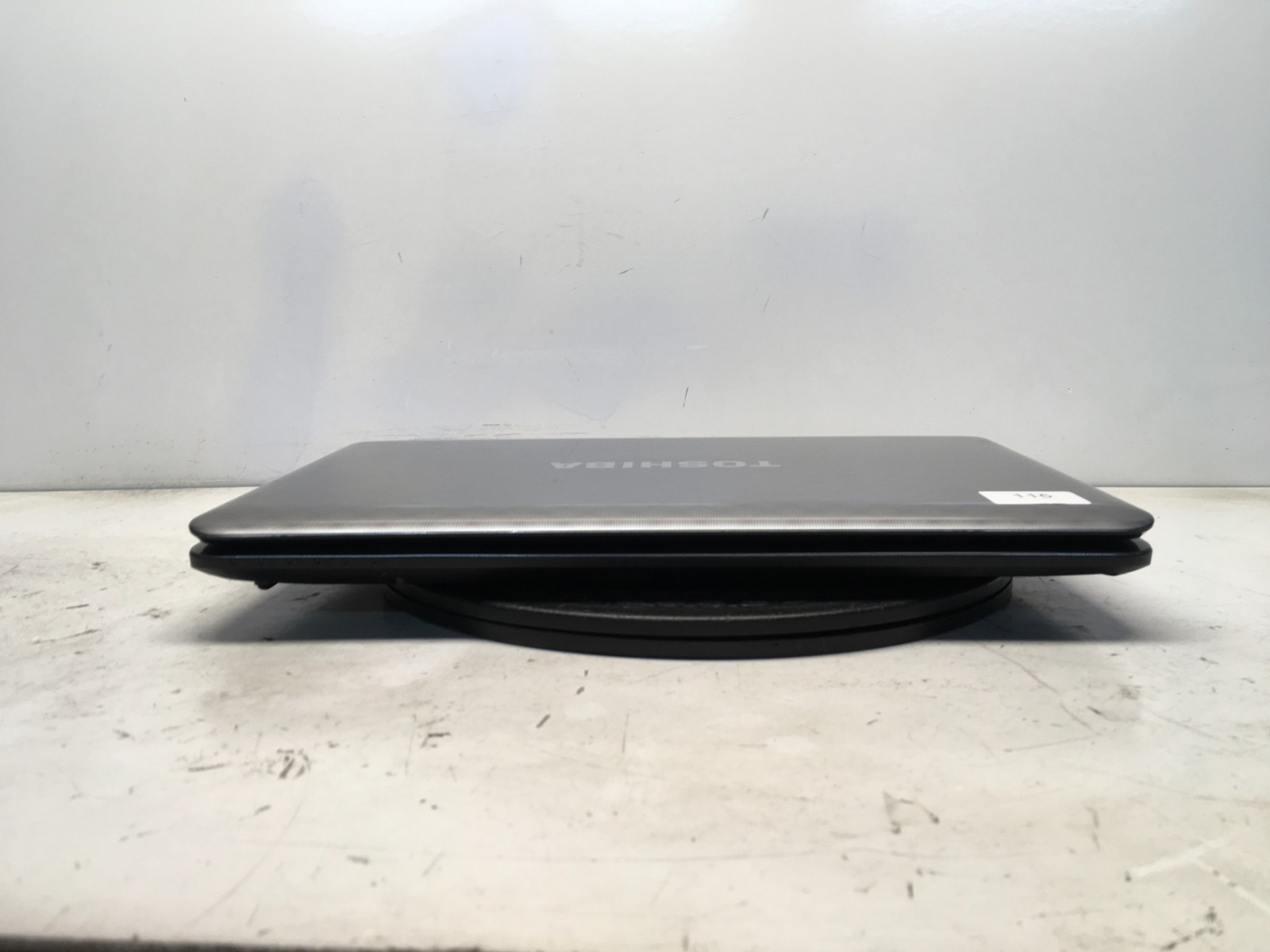 Toshiba Satelite L755-S5154 Intel Pentium B960 2.2GHz 4GB NO HDD