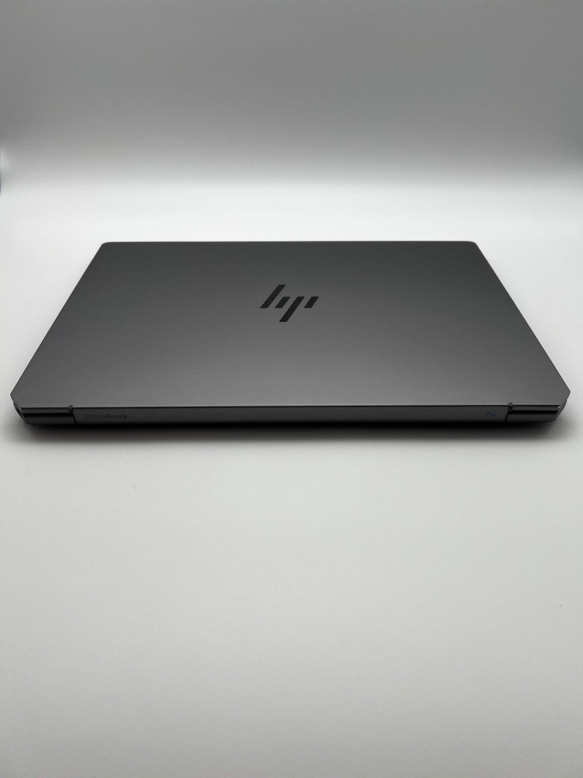 HP OmniBook Ultra 14-fd0013dx 14-inch AMD Ryzen AI 9 32GB 1TB Laptop Used With B