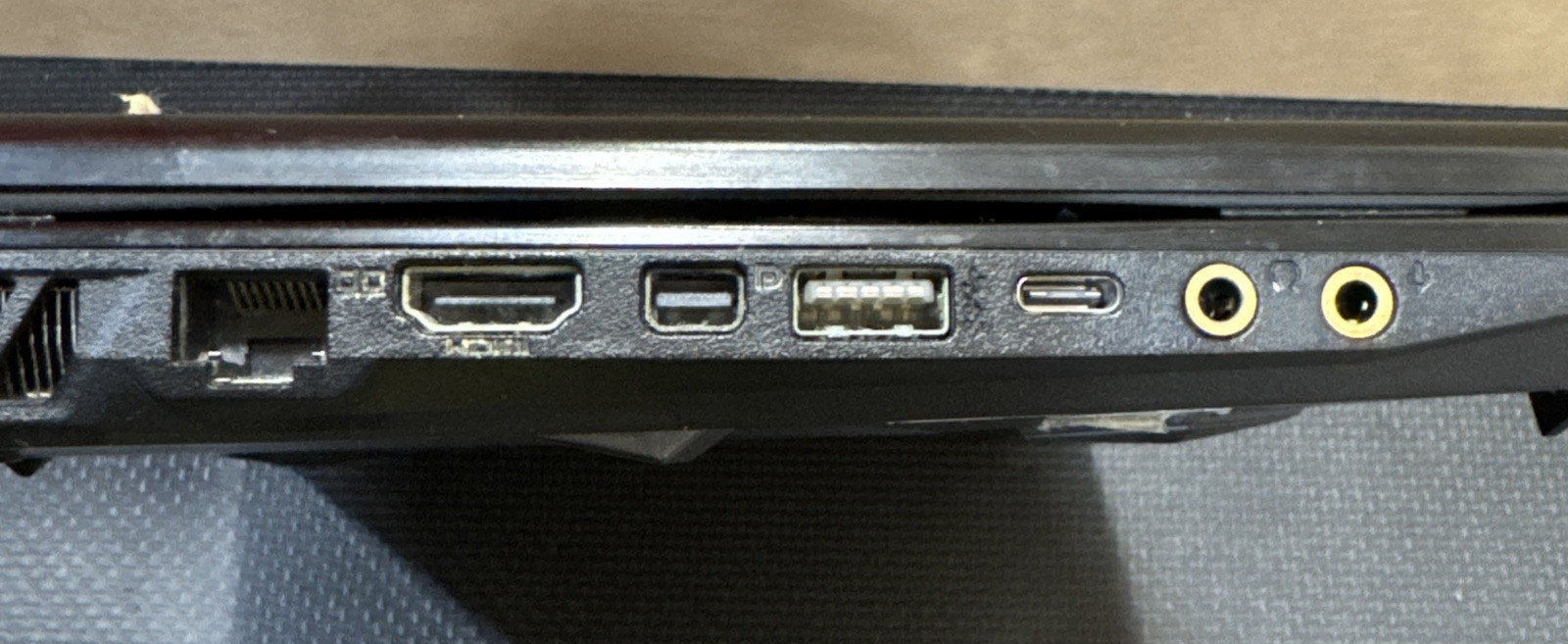 MSI GE63 RAIDER RGB 8RE GAMING LAPTOP INTEL I7 8th Gen NVIDIA GTX
