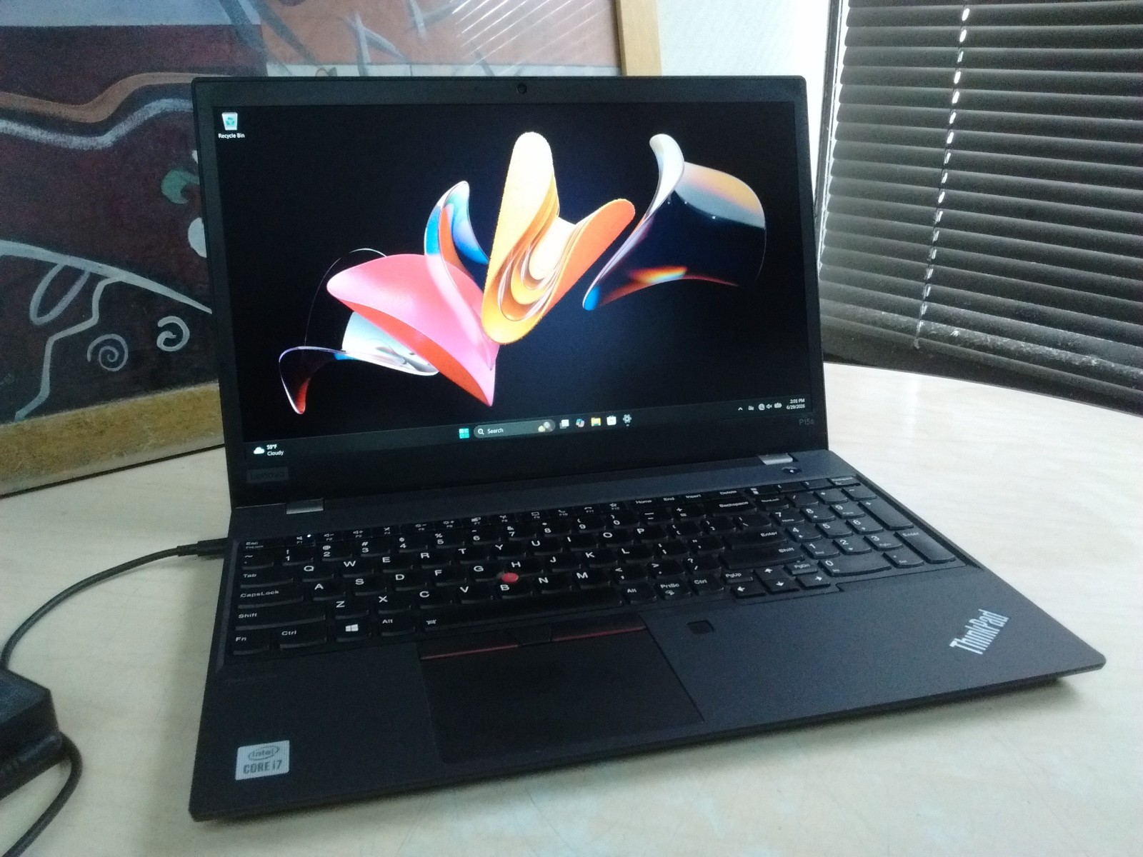 Lenovo P15s Gen1, i7-10510U , 16GB,256GB NVMe,QuadroP520 2G,Win11Pro