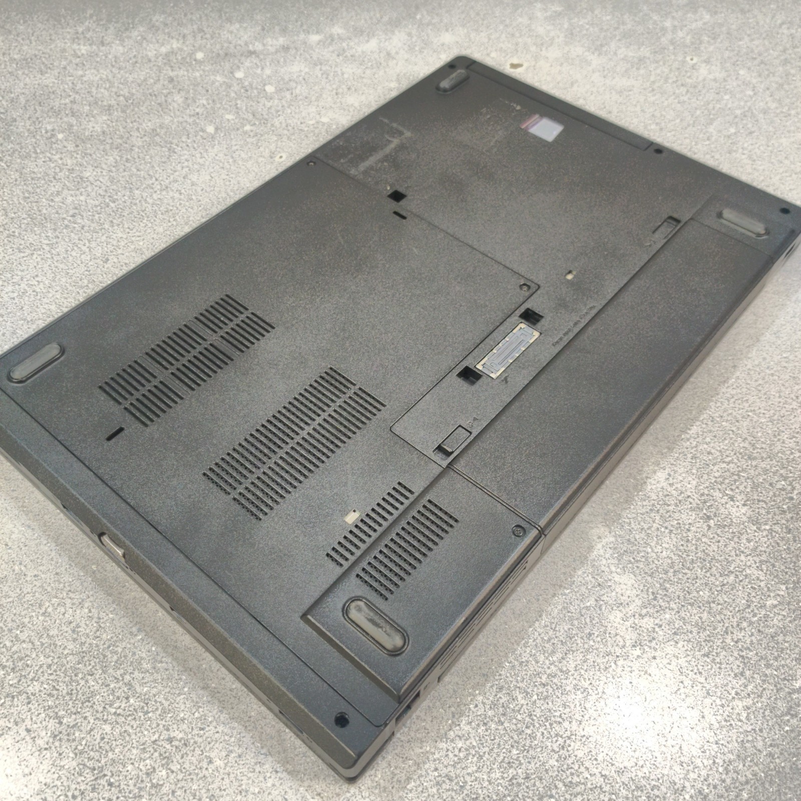 Lenovo Thinkpad L570 Intel Core i5-6200U, RAM 16GB, NO SSD/OS/AC ADAPTER Used