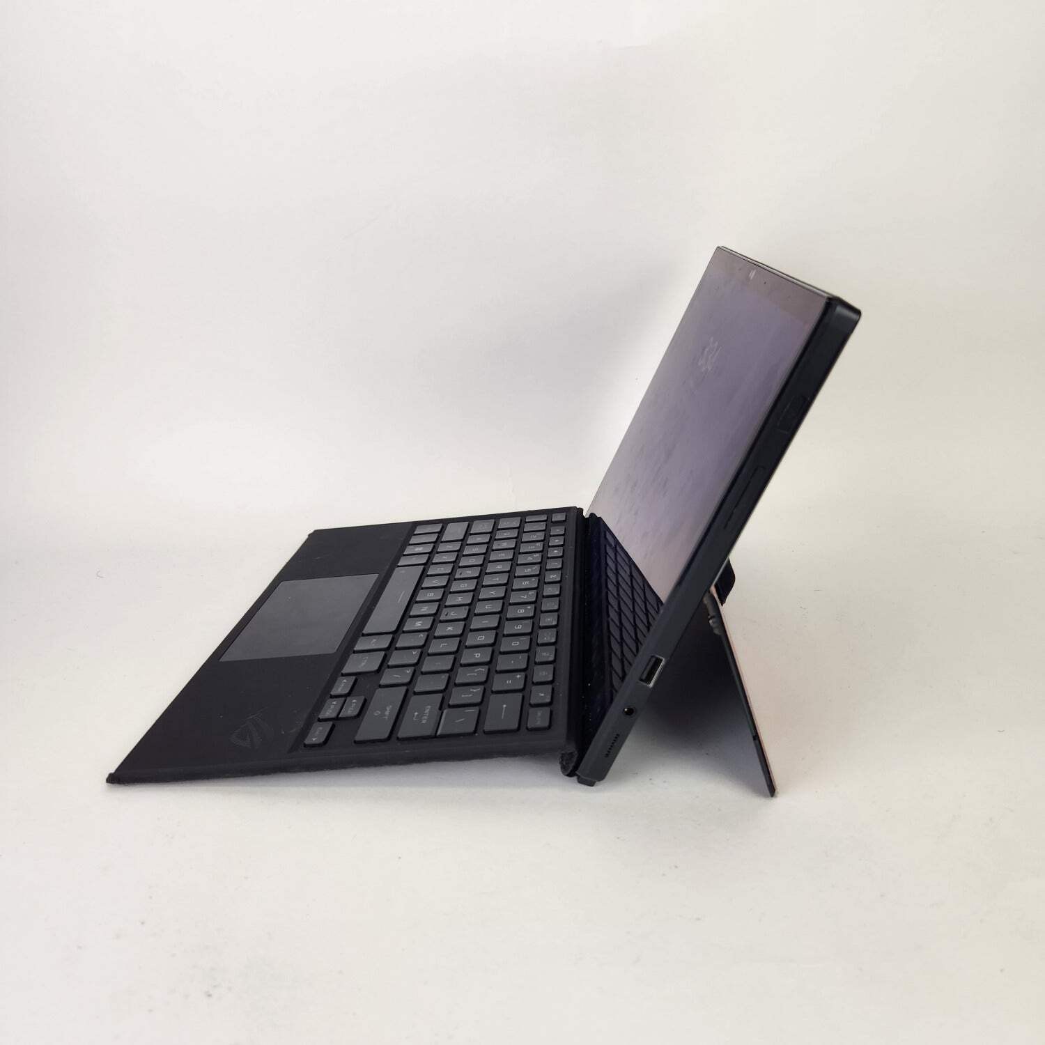 Asus ROG Flow Z13 GZ301Z 13.4 i9-13900H 2.6GHz 16GB RAM 1TB SSD GeForce RTX 4050