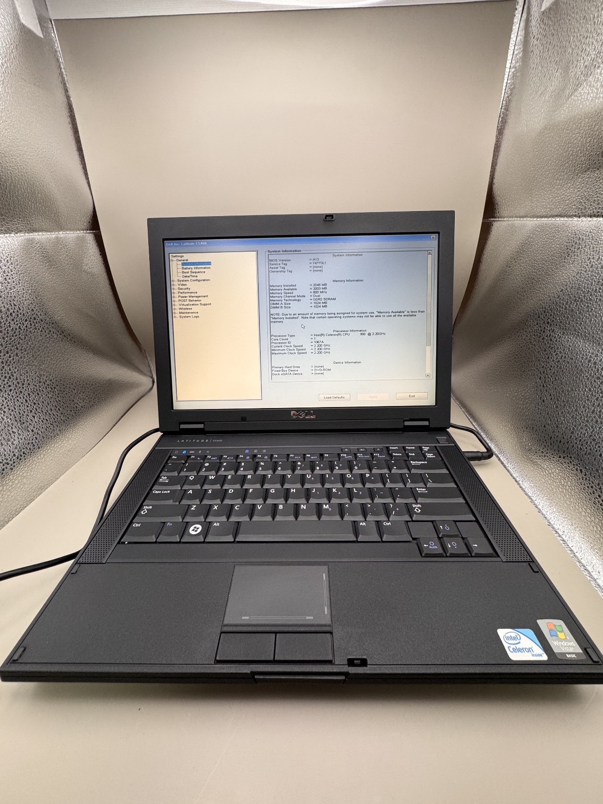 Dell Latitude E5400 laptop, (Celeron 900, 4 GB DDR2, No Drive/OS, No Battery)