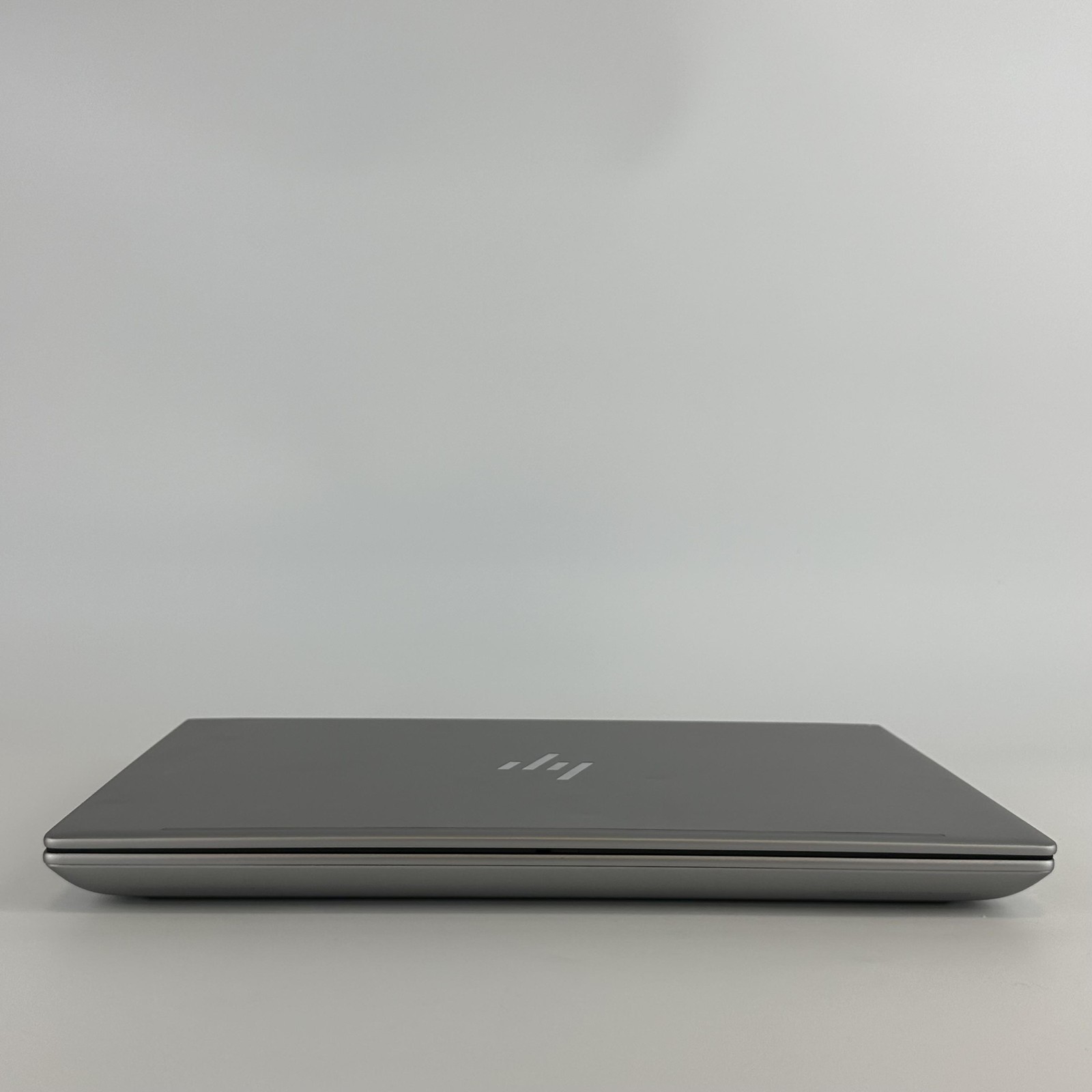 HP ZBook Fury 16 G11 FHD+ 2.1 GHz i7-13850HX 32GB 1TB SSD RTX 2000 Ada Good