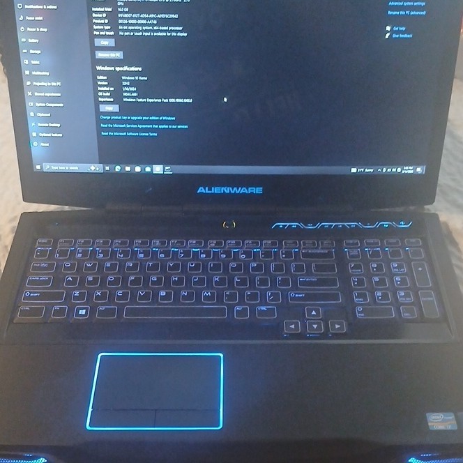 Alienware 17 Gaming Laptop i7-2700MQ 2.20GHz 16GB RAM 756.6GB HDD Win10