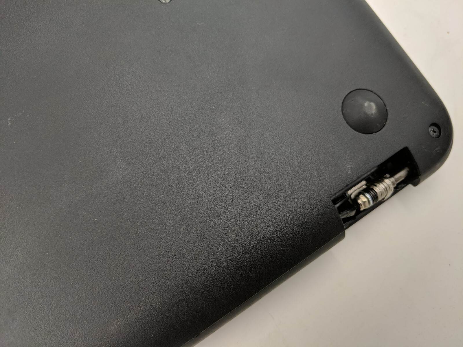 Dell 3180 Chromebook 11 Model P26T Intel CeL Dual Core 16GB SSD *CRACKED SCREEN*