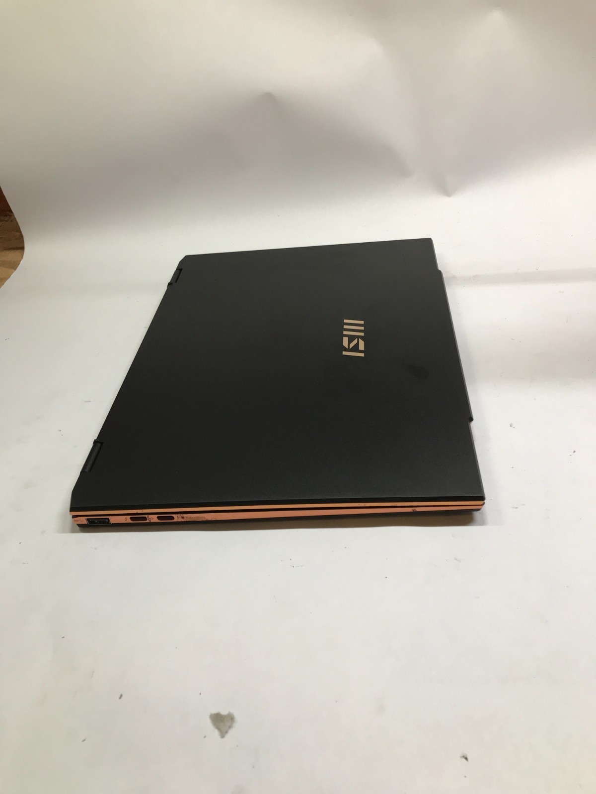 MSI Summit AI Evo 13″ Intel Ultra 7 155H 16GB RAM 128GB SSD Windows 11 NO CHRGER