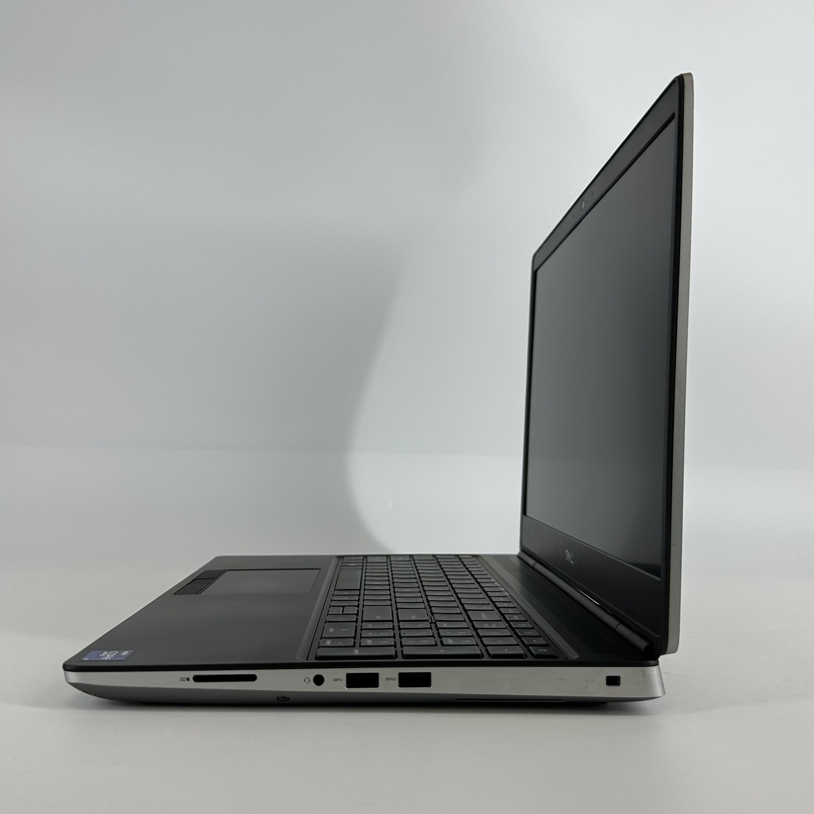 Dell Precision 7560 15.6 FHD i9-11950H 2.60GHz 32GB 1TB SSD RTX A2000 Good