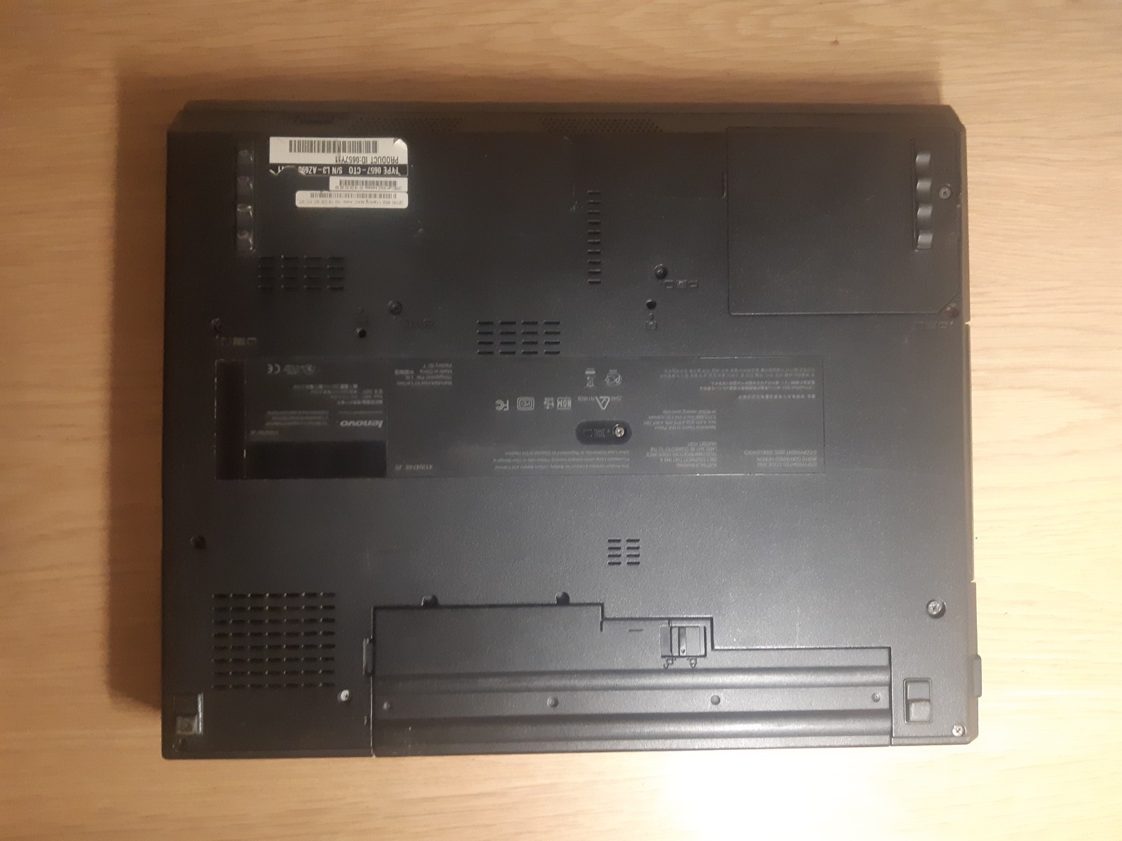 IBM ThinkPad R60 15″ Windows 7 Ultimate Core 2 Duo T5500