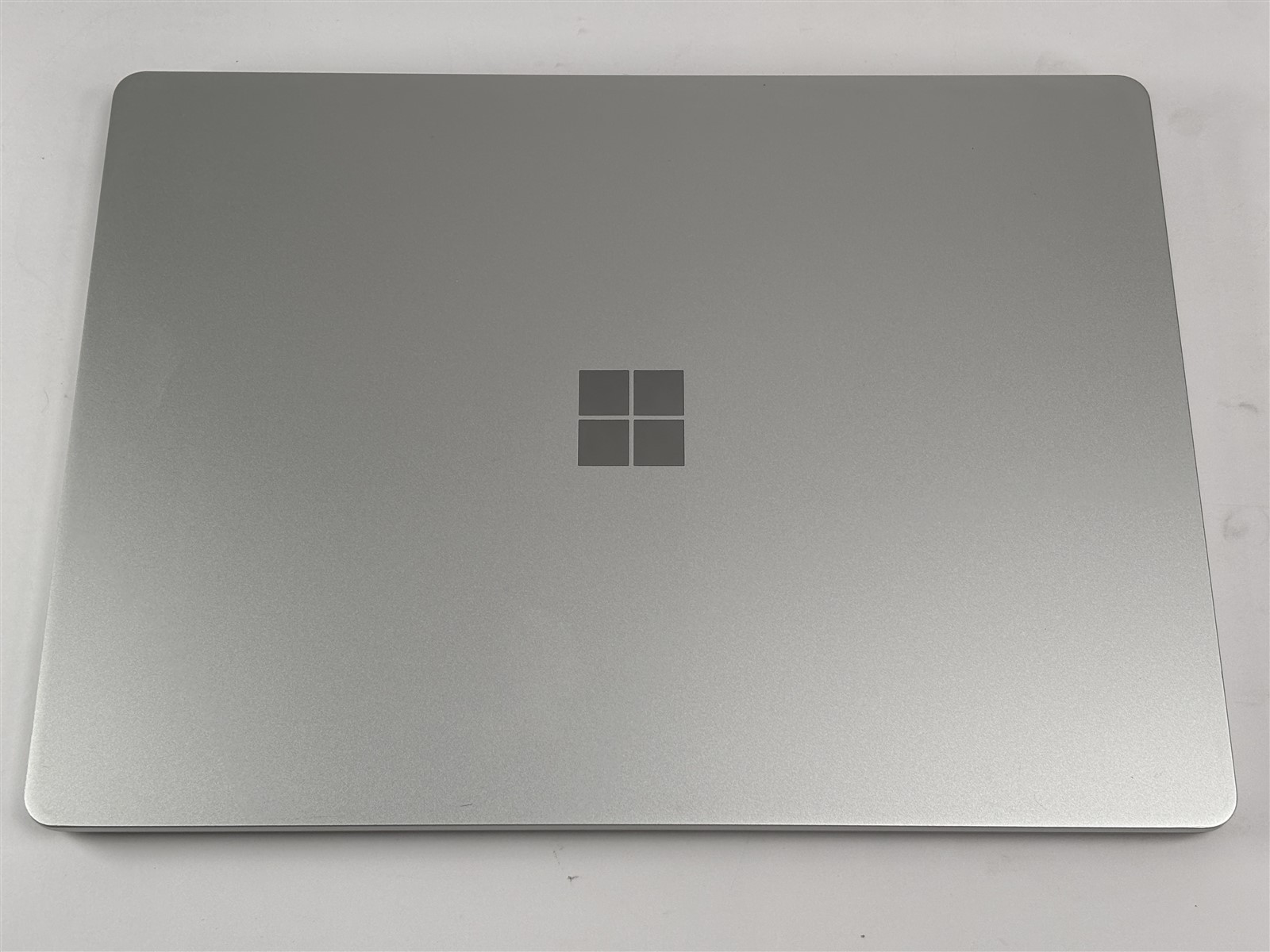 Surface Laptop Go 2 12.4″ i5-1135G7 16GB 256GB Lightweight Business