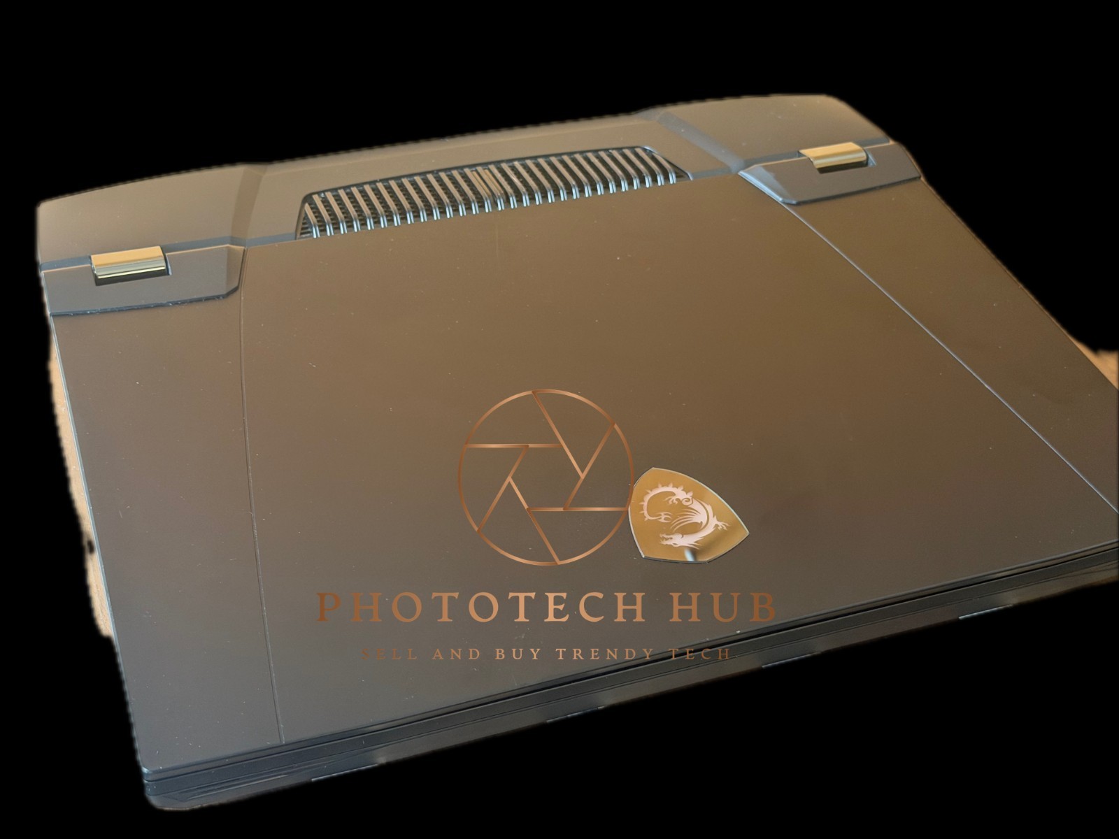 Gaming Editing Notebook MSI Titan GT77HX 13VI-042US RTX 4090 128GB RAM 4TB SSD
