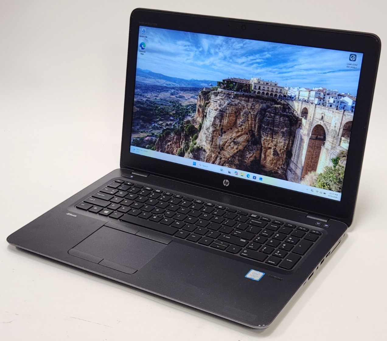 HP ZBOOK 15u G3 Workstation i7-6700HQ @2.60GHz – 8GB RAM – 512GB SSD – W11P