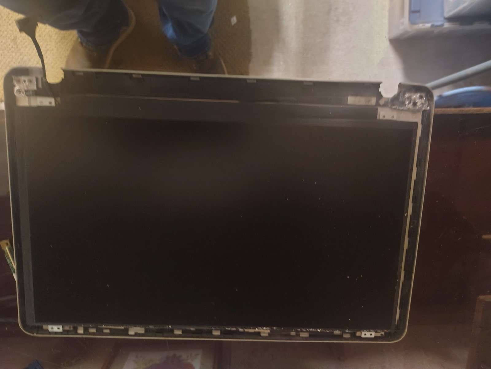 Asus Q504U Touch _ i5-7200U @ 2.5 _ 12GB RAM _1tb HD no ssd un assembled parts