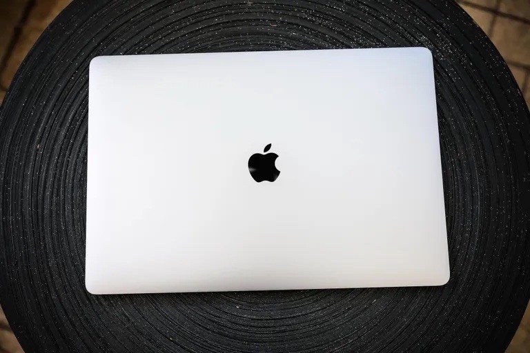 *Loaded*Apple MacBook Pro 15.4” 16GB RAM 512GB SSD 🔋New Battery🔋