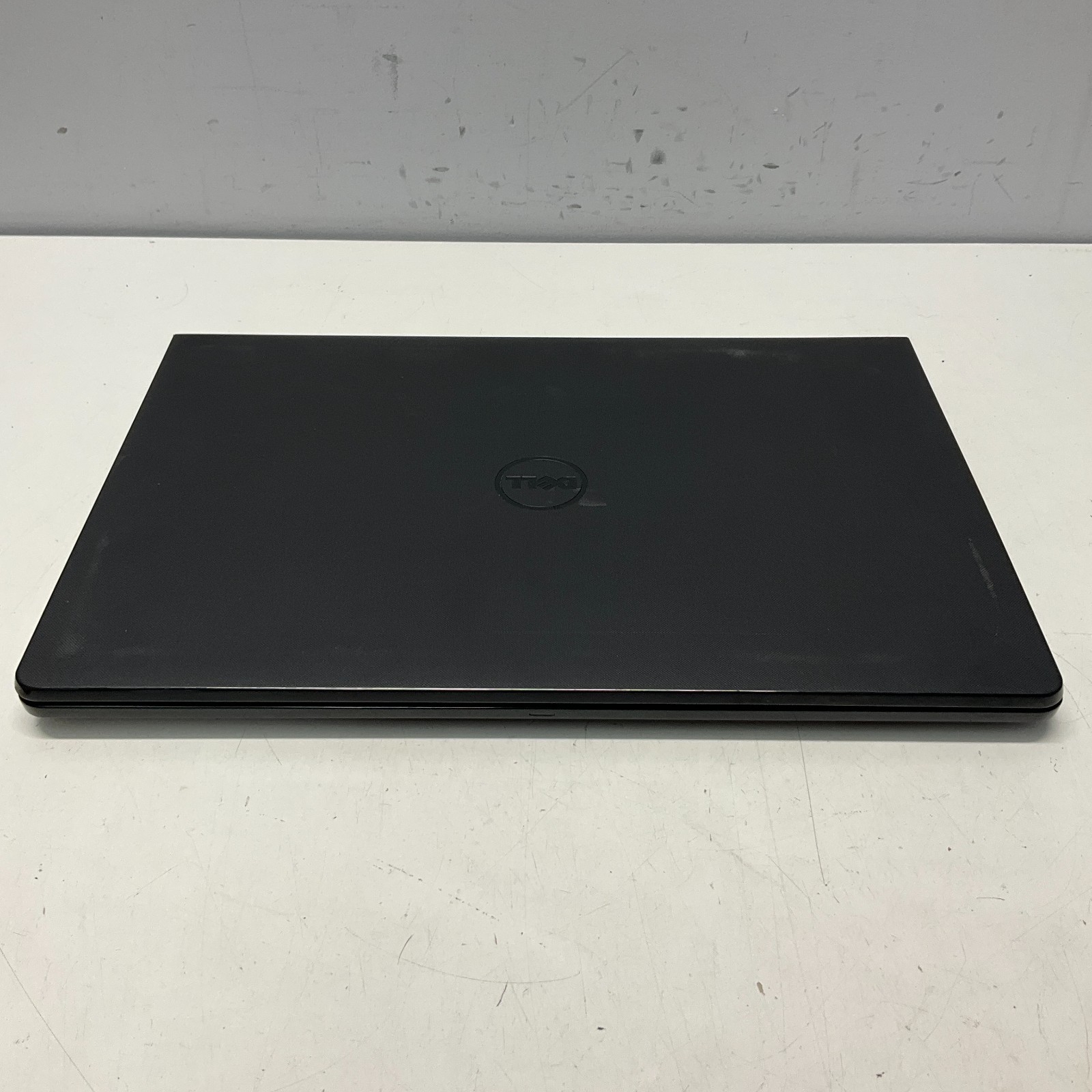 Dell Inspiron 3567 15.6″ Laptop Intel Core i3-7100U @ 2.40 GHz 8GB 1TB HDD Win10