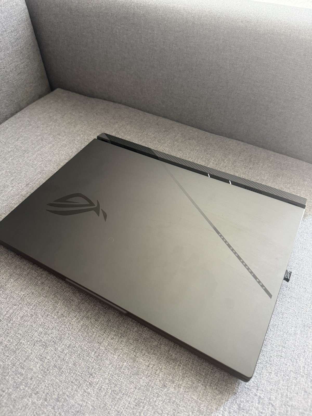 ASUS ROG Strix G614FR 16in Ryzen 9 32GB 1TB SSD Win11 GeForce RTX 5070 Ti