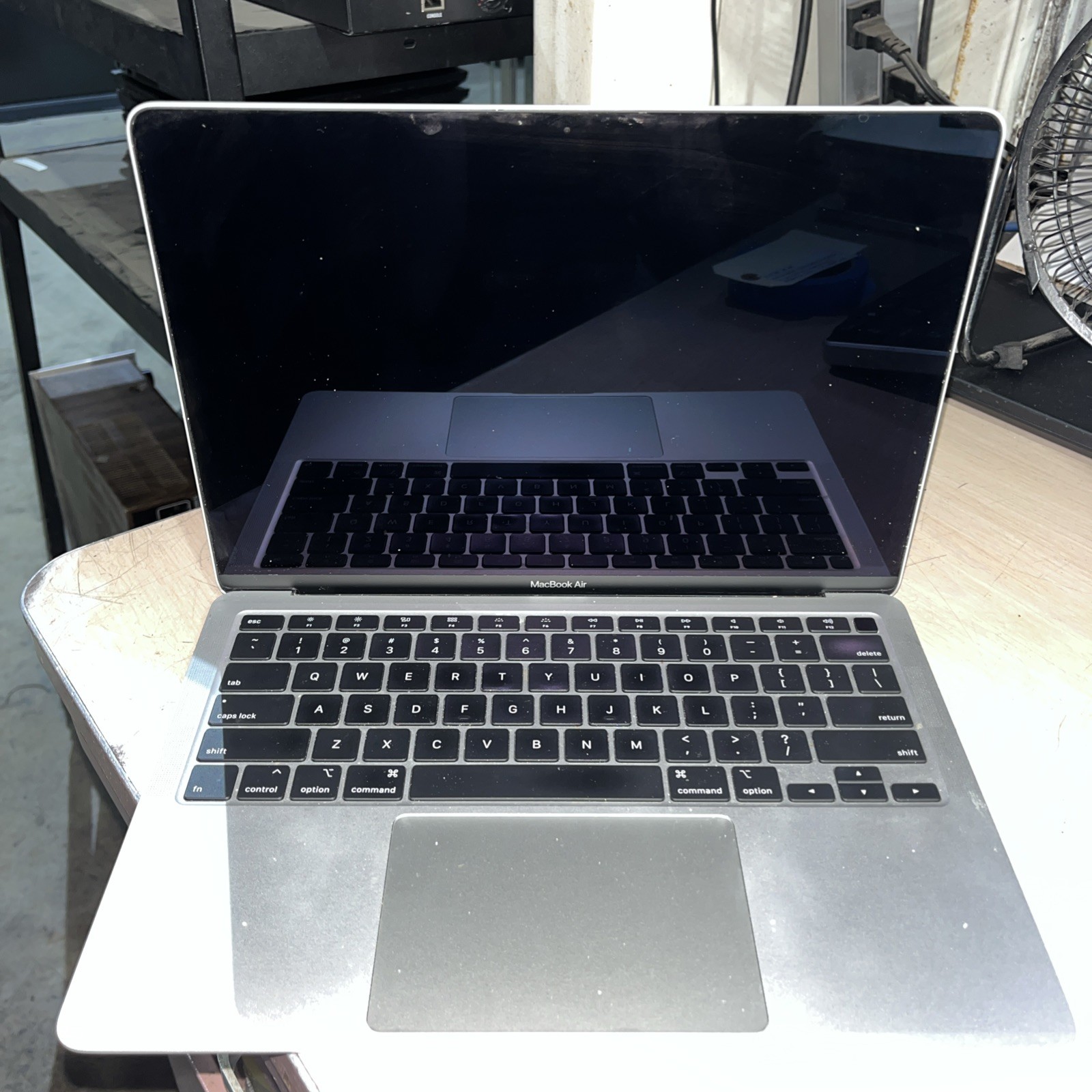 APPLE MACBOOK AIR 13″ SCISSOR, 2020 CORE I3-1000NG4 1.1GHZ 256SSD /