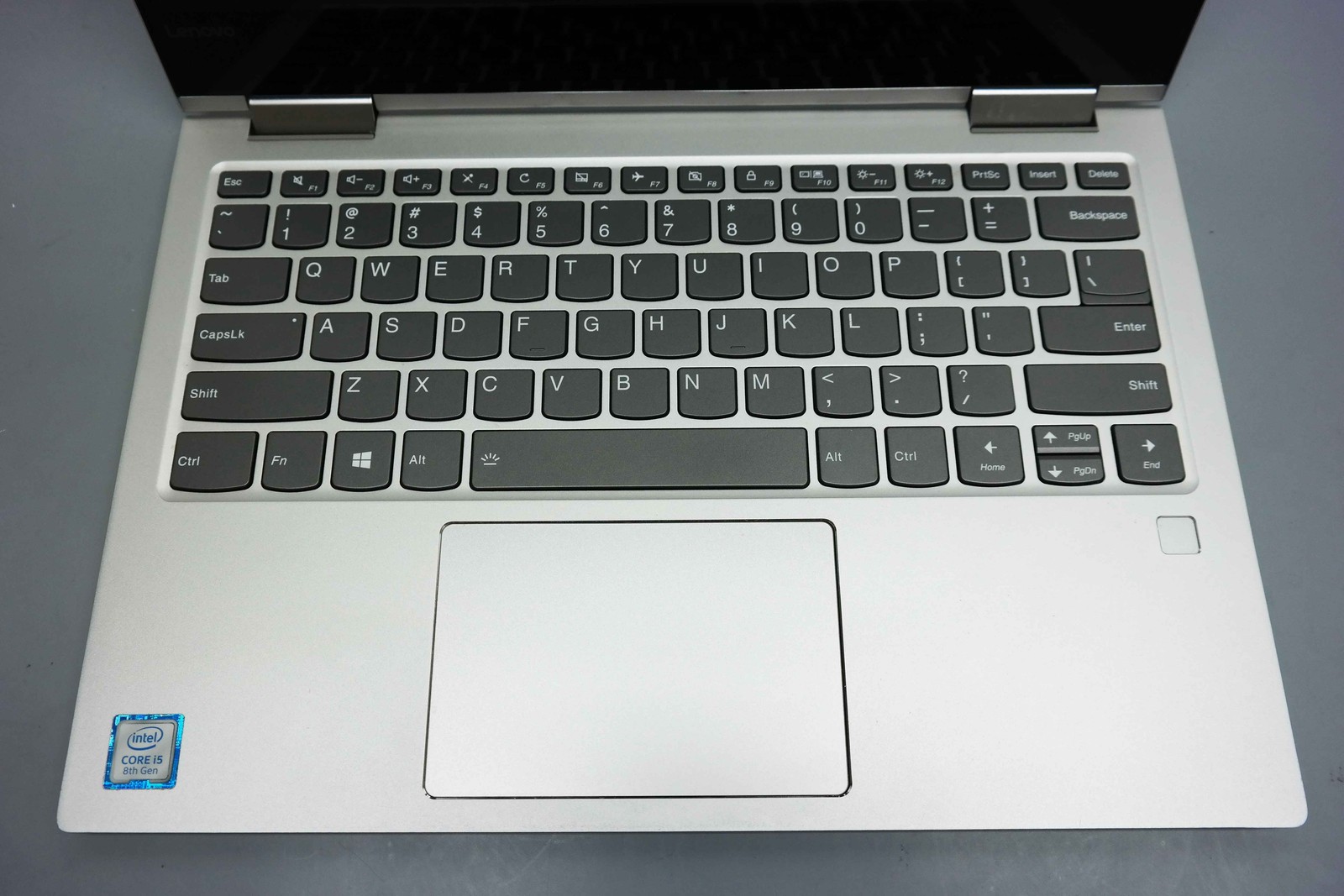 Lenovo Yoga 730-13IKB 13.3″ Core i5-8250U 8GB 256GB SSD