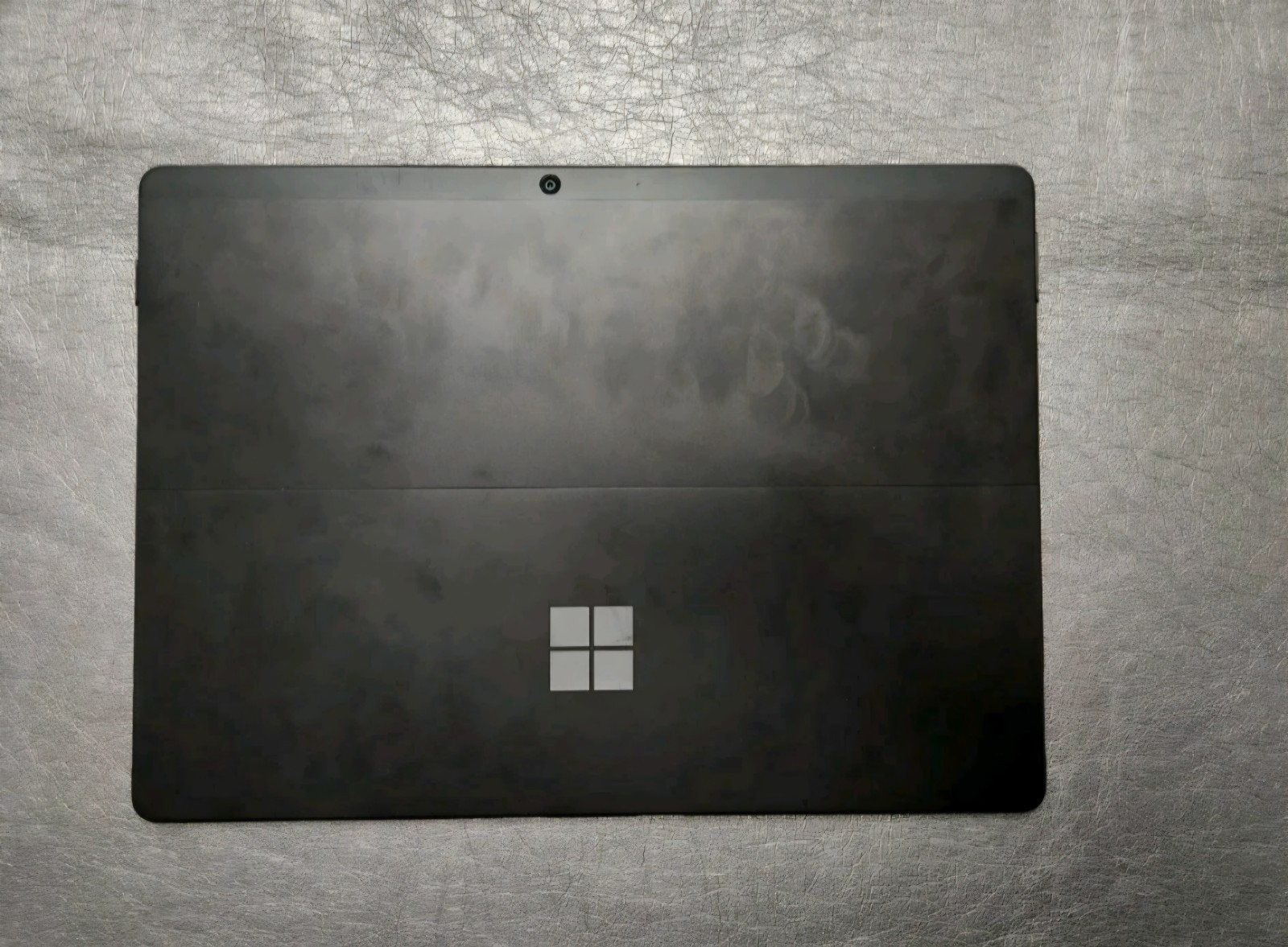 Microsoft Surface Pro X 13″ Touch (128 SSD, Microsoft SQ1, 3.00 GHz, 8GB, 13”)