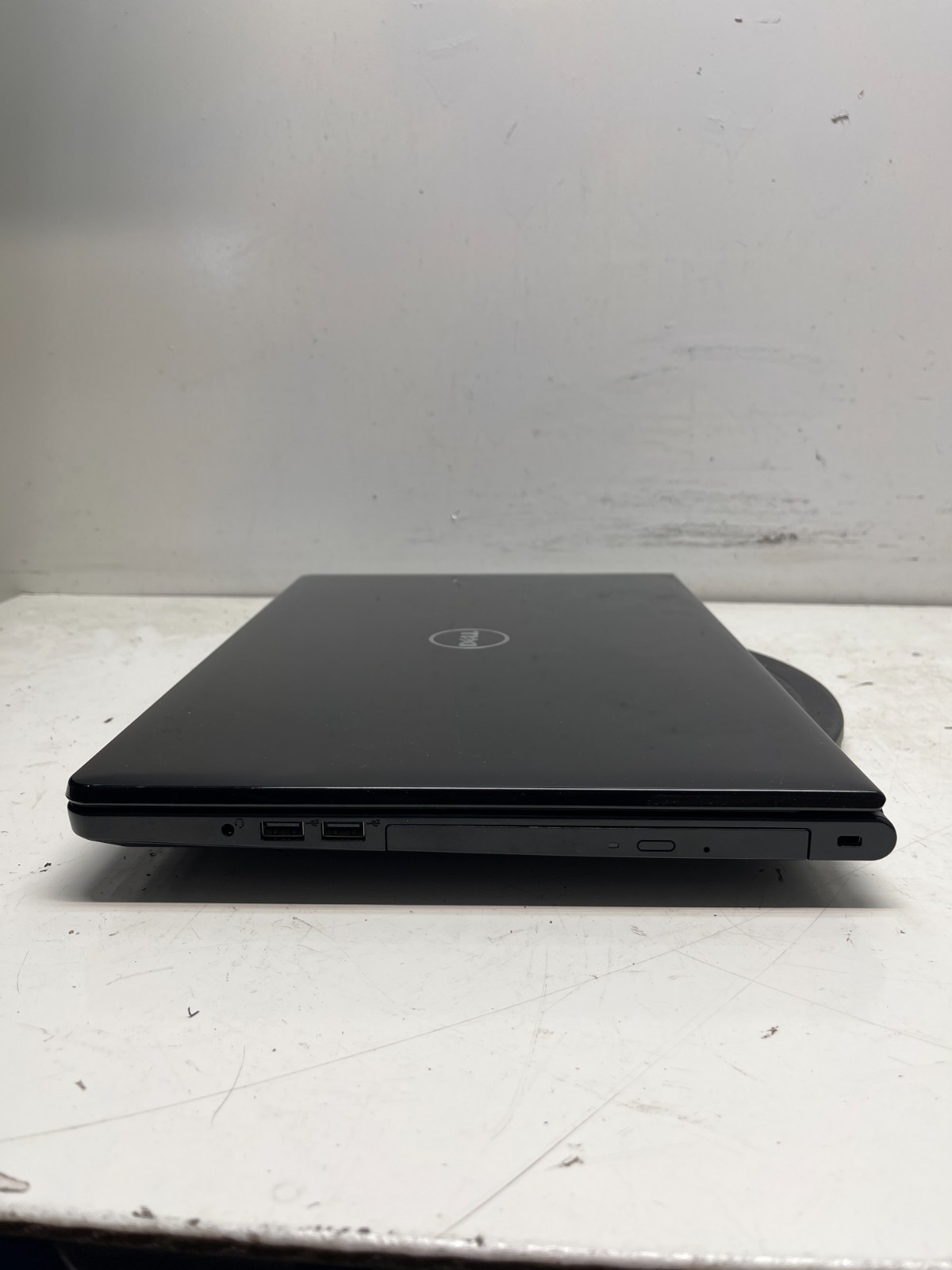 Dell Inspiron 5555 AMD A8-7410 AMD Radeon R5 2.2GHz 6GB NO HDD