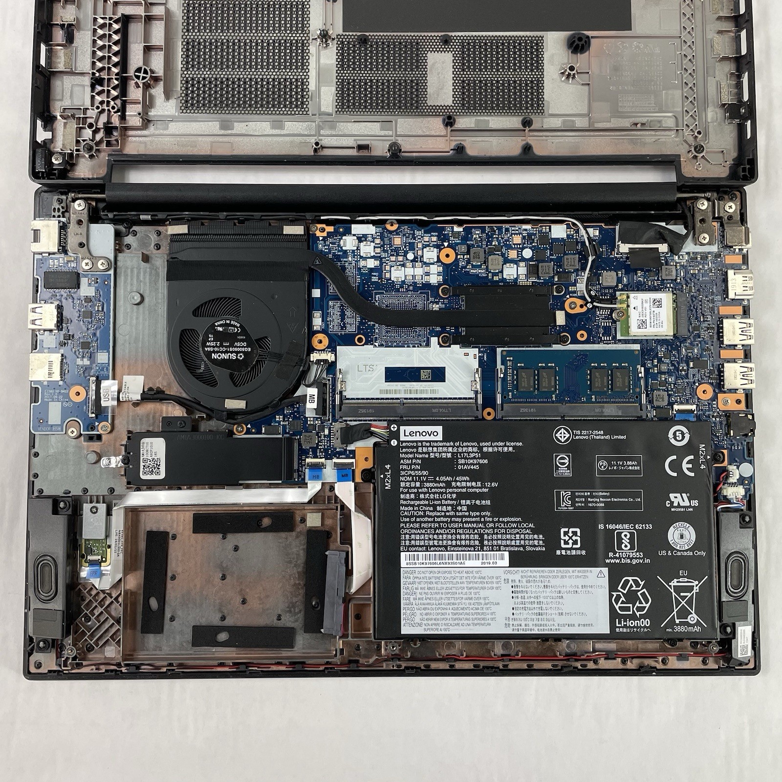 Lenovo ThinkPad E580 15.6″ i5-7200U 2.50 GHz 8 GB RAM No SSD No OS No AC