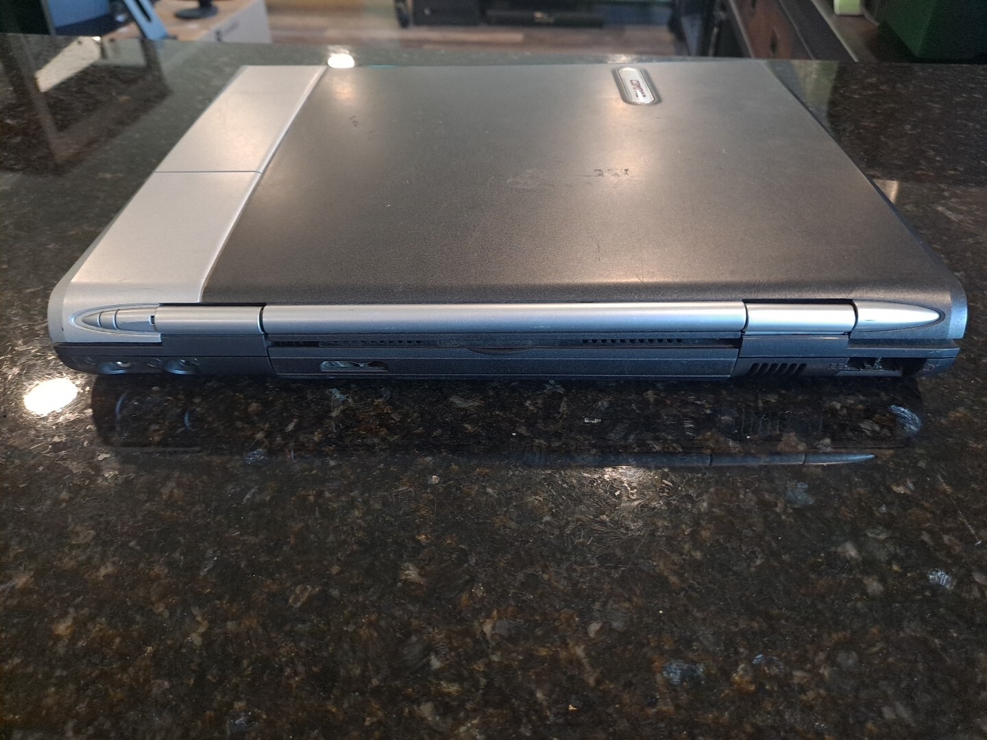 Compaq Evo N1020v Intel Pentium 4 2.4GHz 512MB RAM No HDD