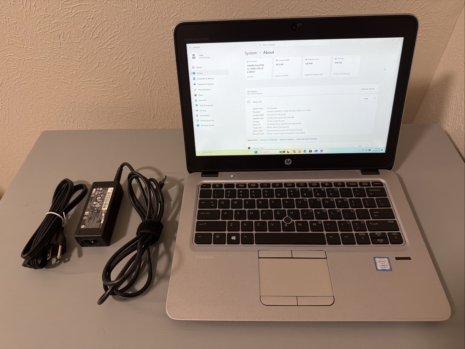 HP EliteBook 820 G4 12.5″ Intel i5-7200U 2.7GHz 16GB 256GB SSD Windows 11 Pro