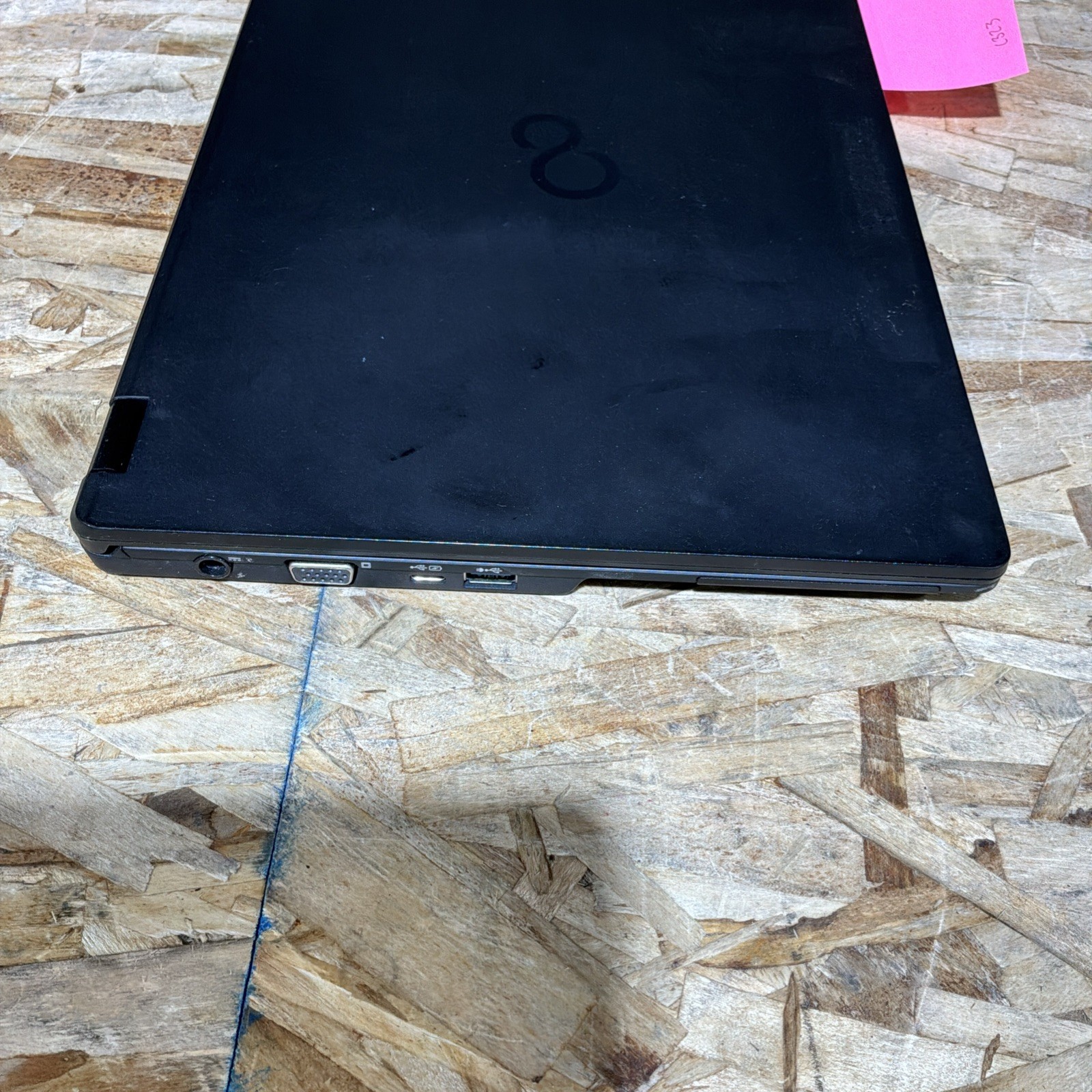Fujitsu Lifebook U748 14″ FHD i5-8250U 8GB 256GB SSD WIN 11 Touchscreen C323