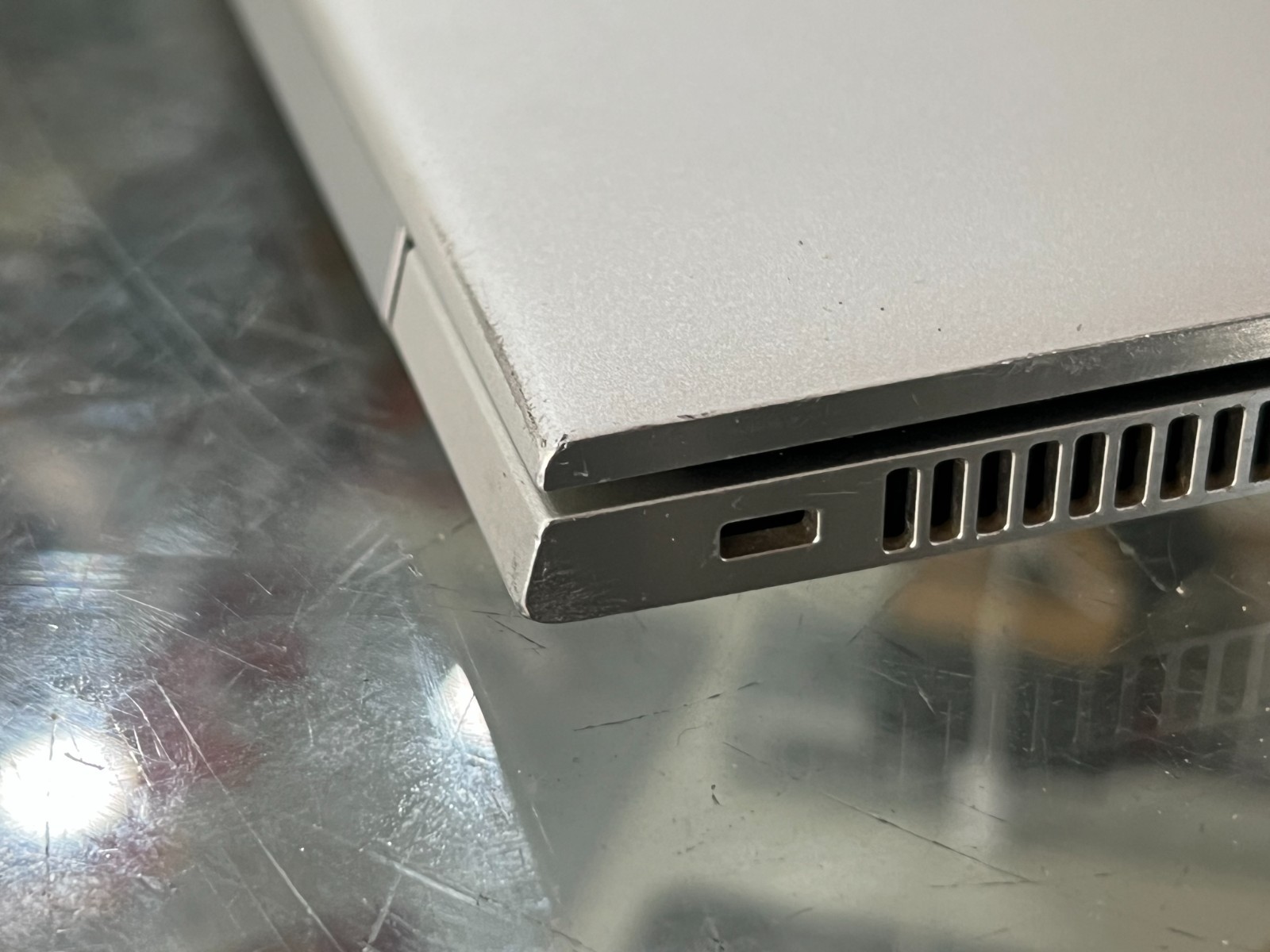 HP ELITBOOK 1040 G4 WINDOWS 10 PRO 256GB SSD HDD 8 GB RAM I5-7300U – FOR PARTS