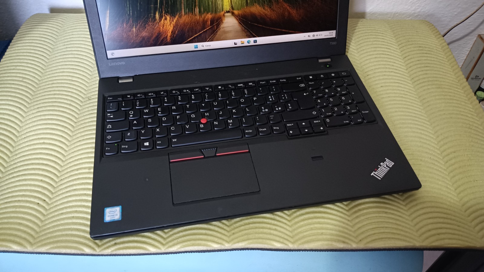 Lenovo ThinkPad T560 I5-6200U 8gb 256gb ssd m2 15.6″ 1920X1080