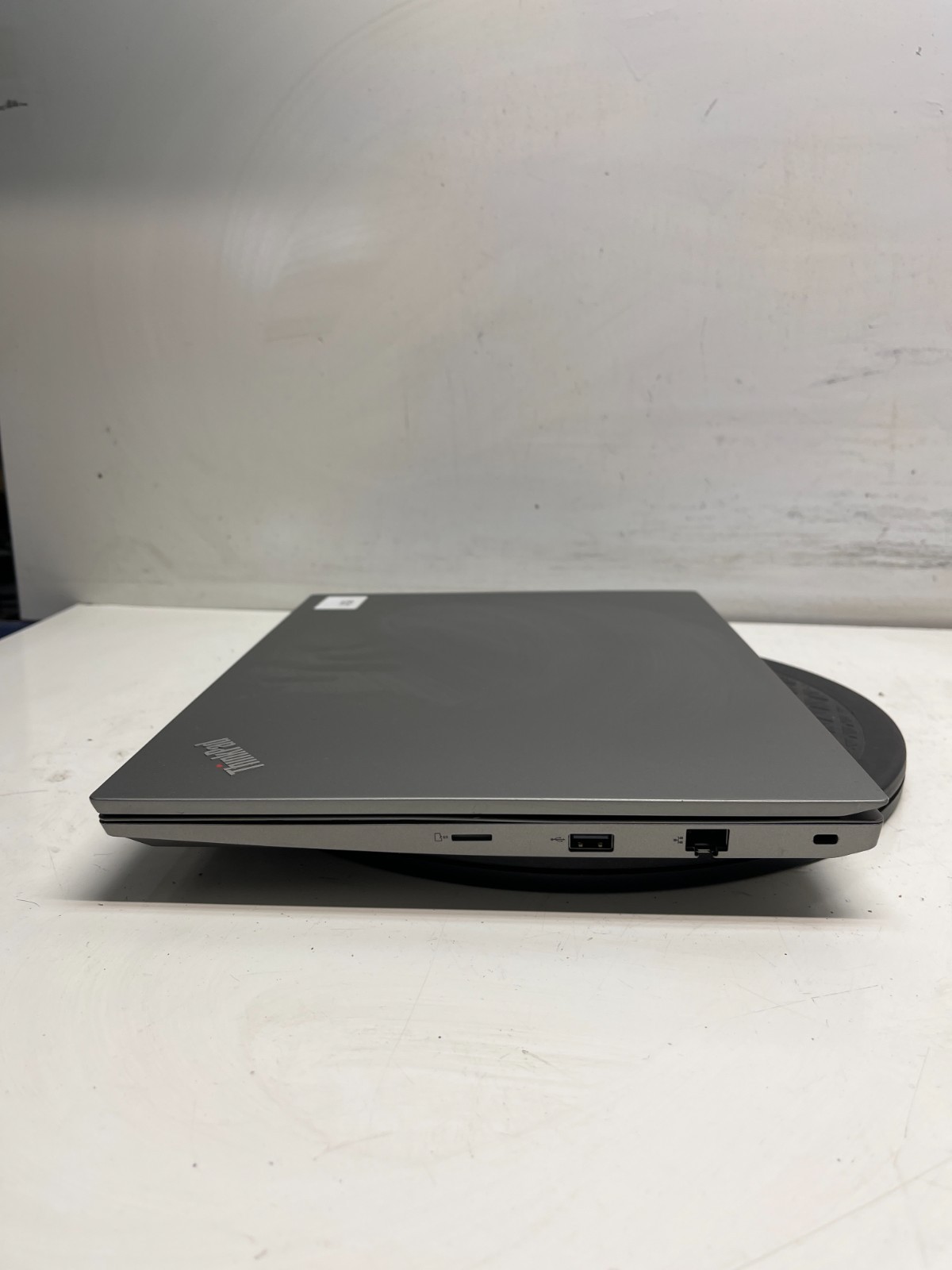 Lenovo ThinkPad E480 Intel Core i5-8250U NO HDD