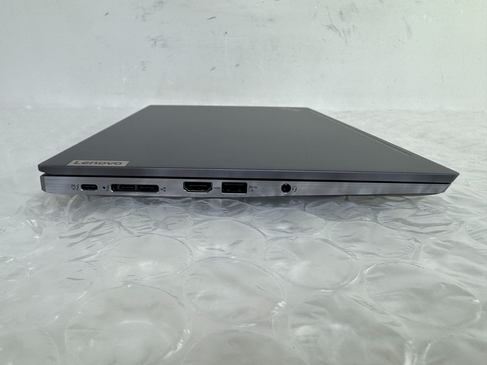 Lenovo ThinkPad T14s Gen 2 i7-1185G7 16GB 256GB SSD 14″ FHD Win 11 Pro